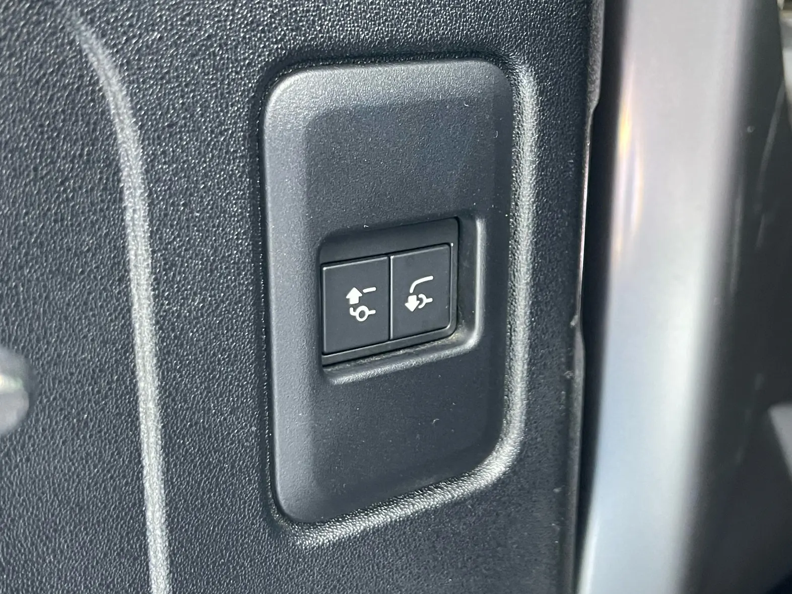 Land Rover Defender, 2024 26