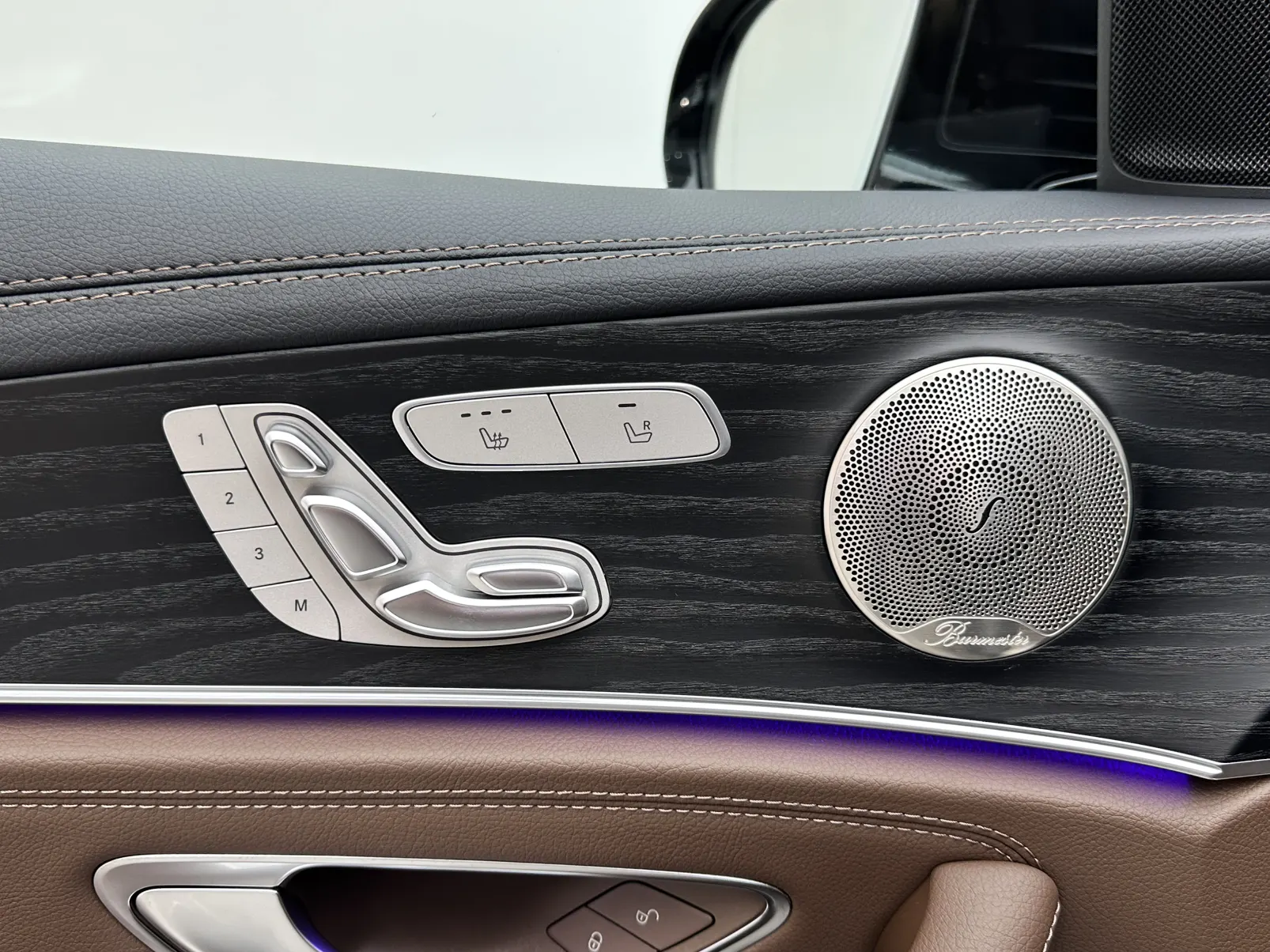 Mercedes-Benz E 300 L, 2023 14