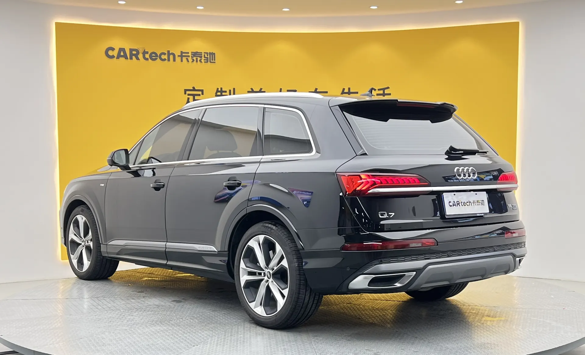 Audi Q7 55 TFSI, 2023 6