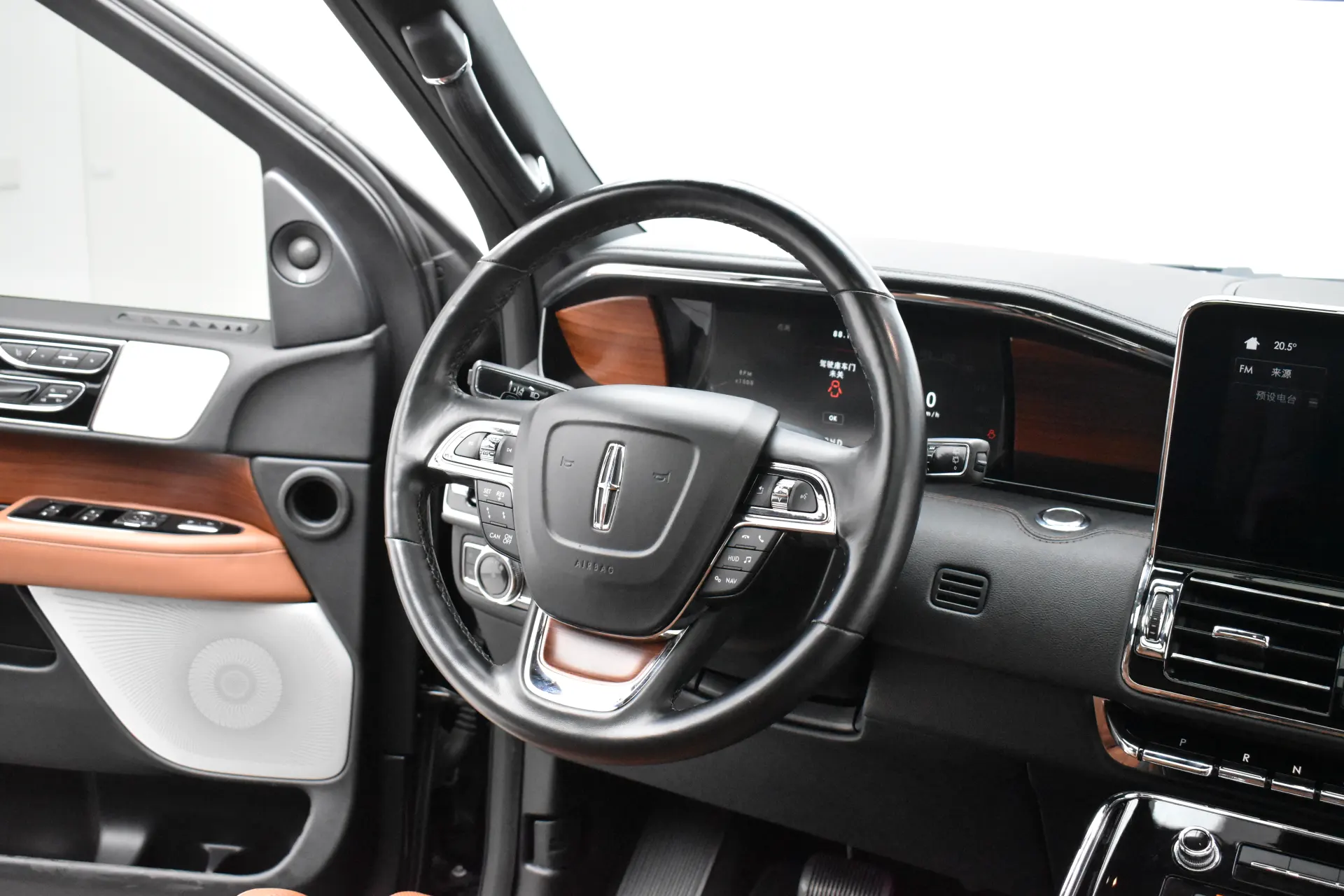 Lincoln Navigator, 2019 12