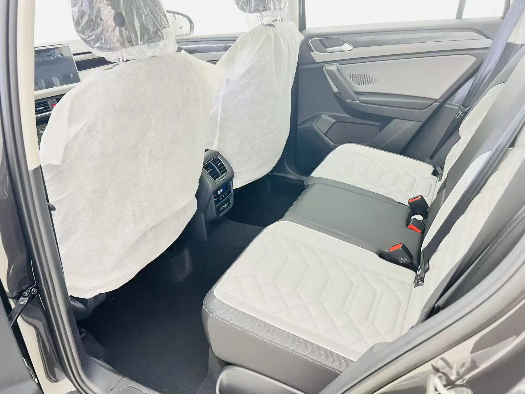 Volkswagen Tayron, 2026 13