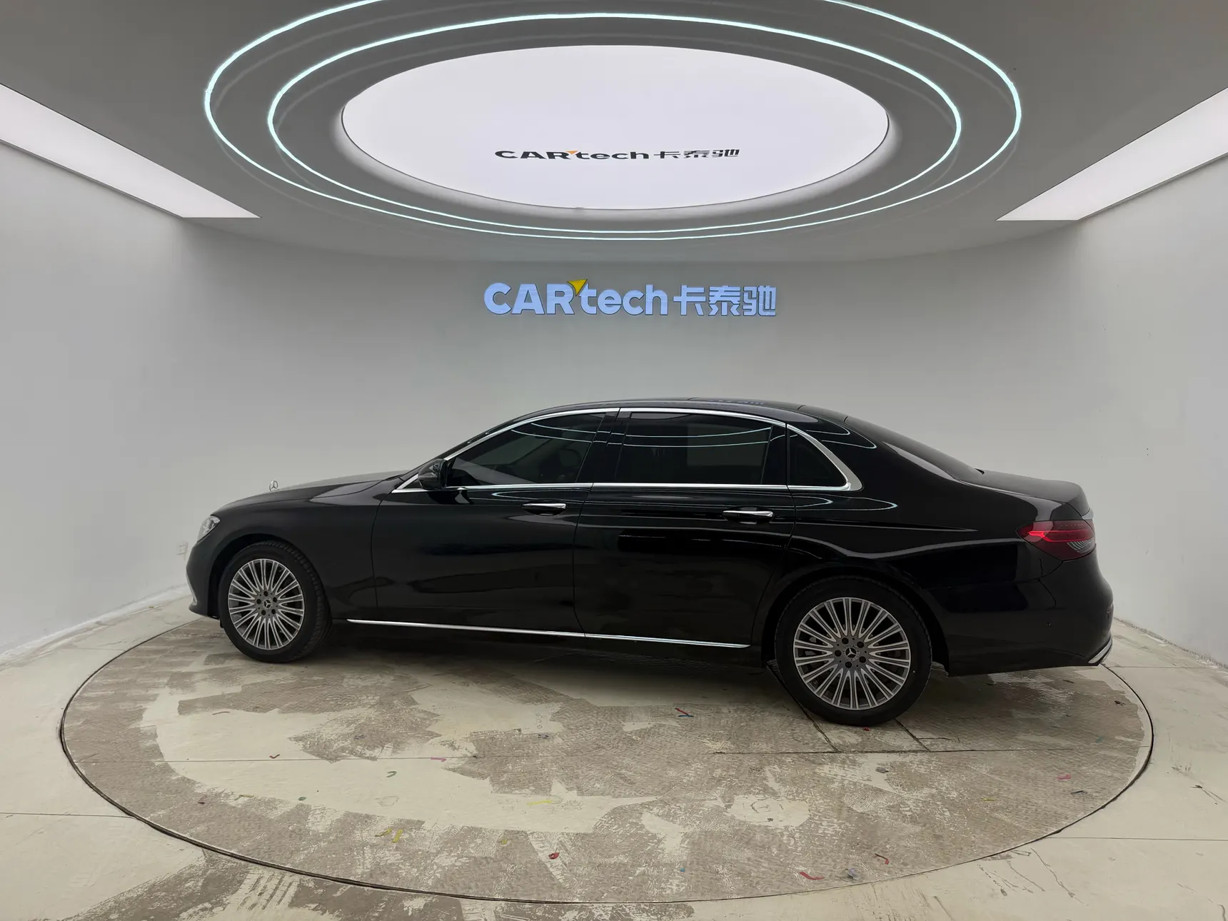 Mercedes-Benz E 300 L, 2021 10