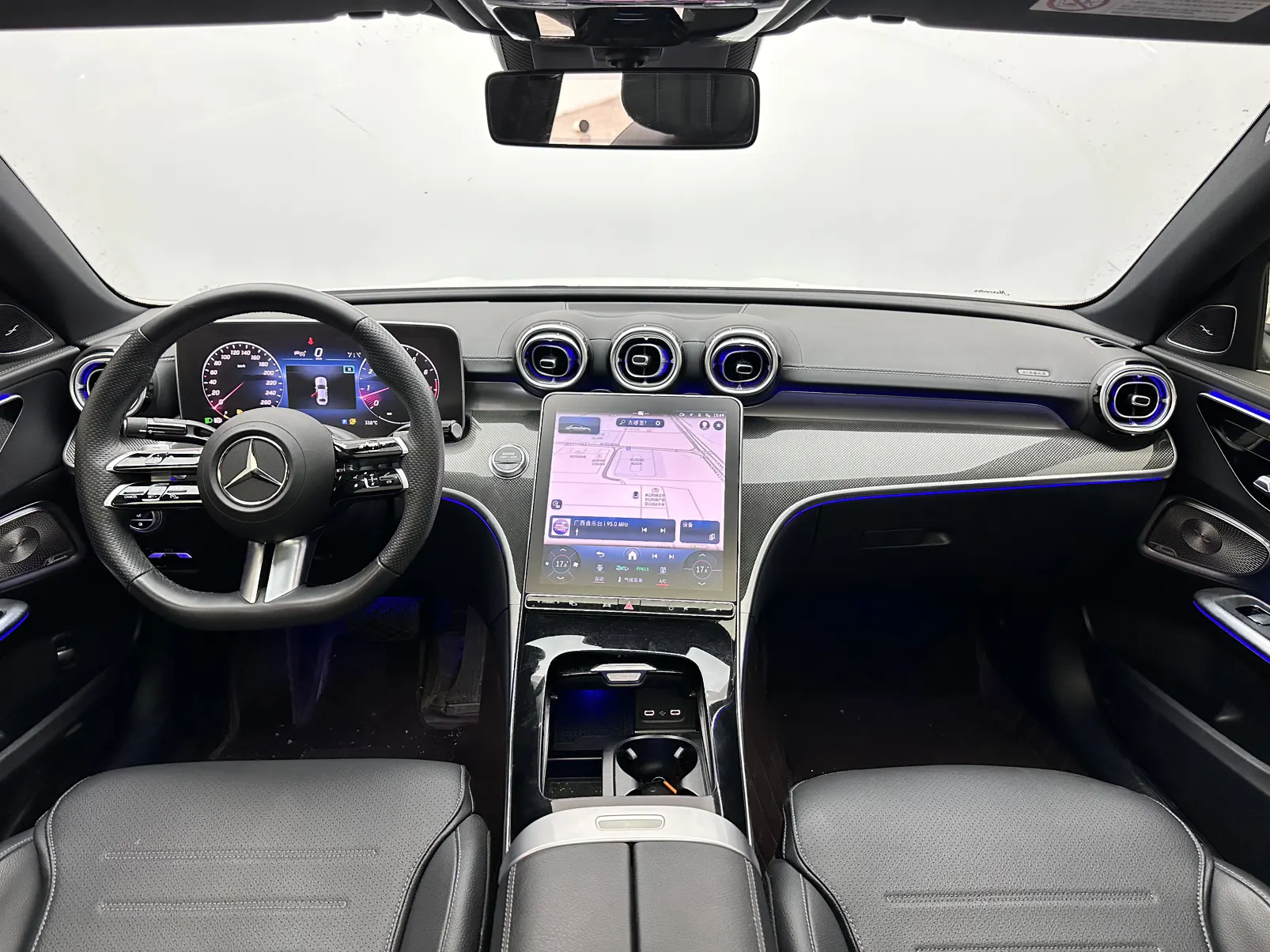 Mercedes-Benz C 260 L, 2024 10
