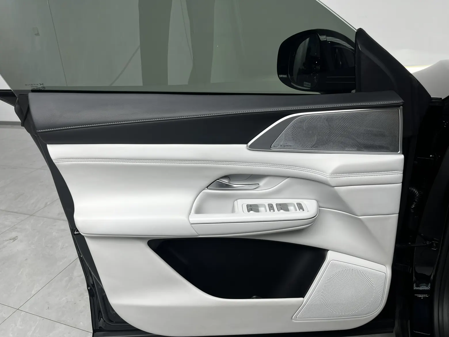 Xpeng G9, 2024 8