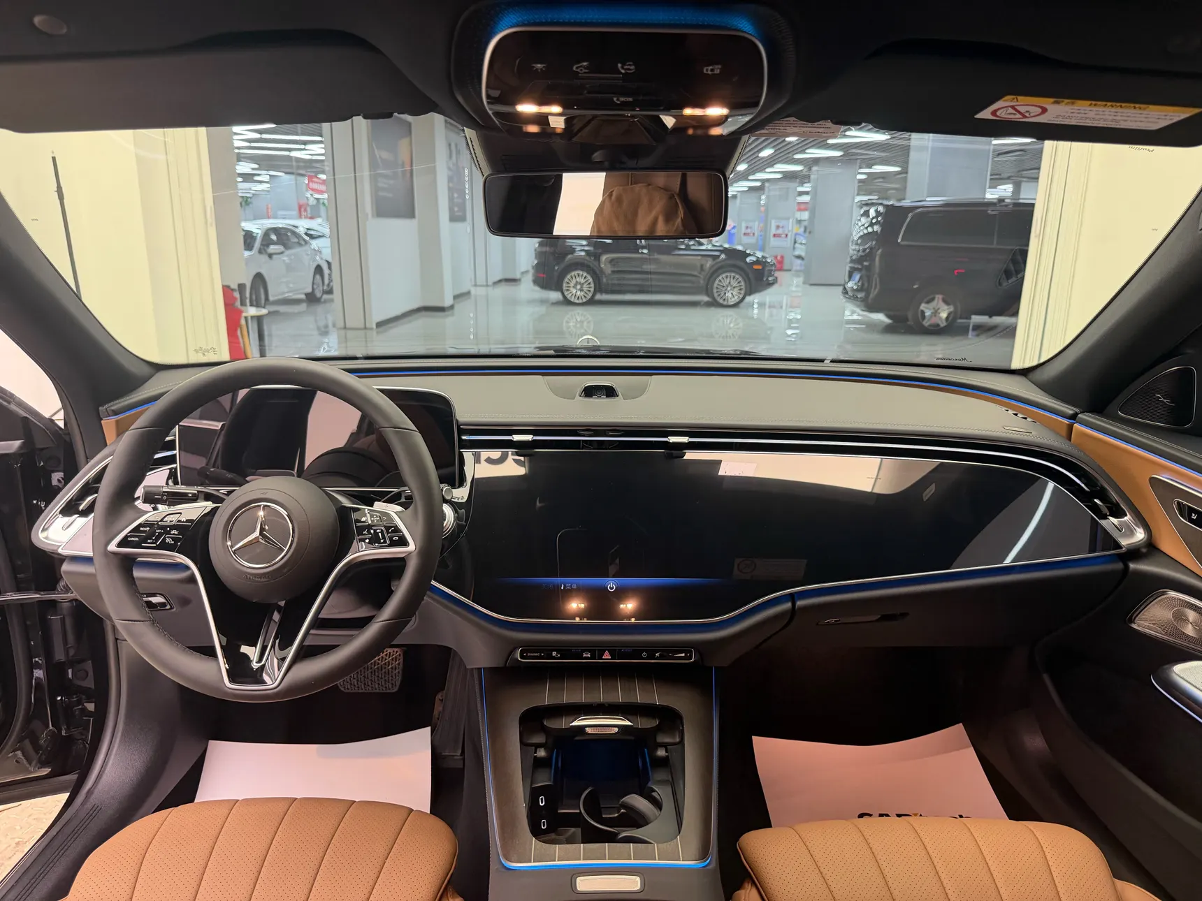 Mercedes-Benz E 300 L, 2025 10