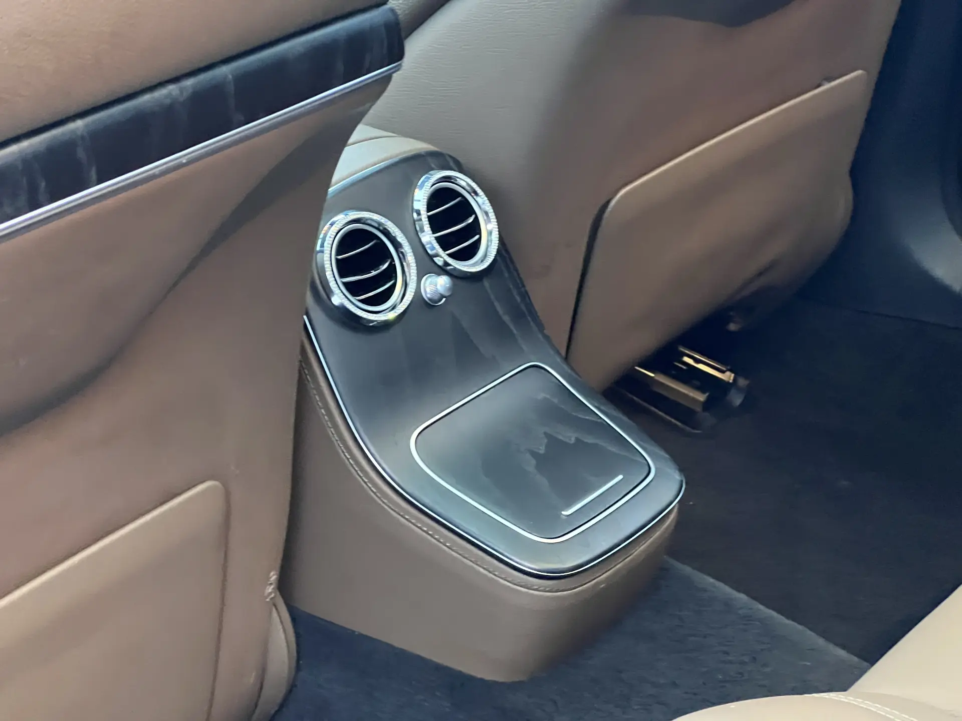 Mercedes-Benz E 300 L, 2020 15