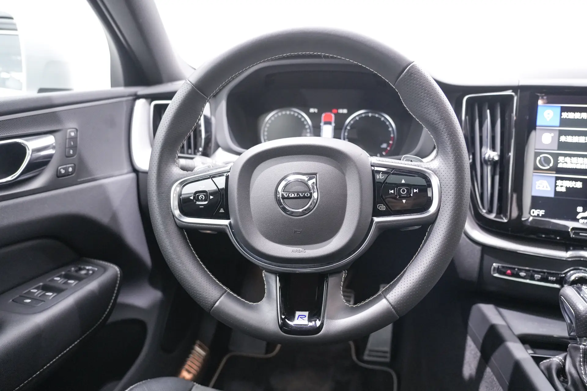 Volvo XC60, 2019 17