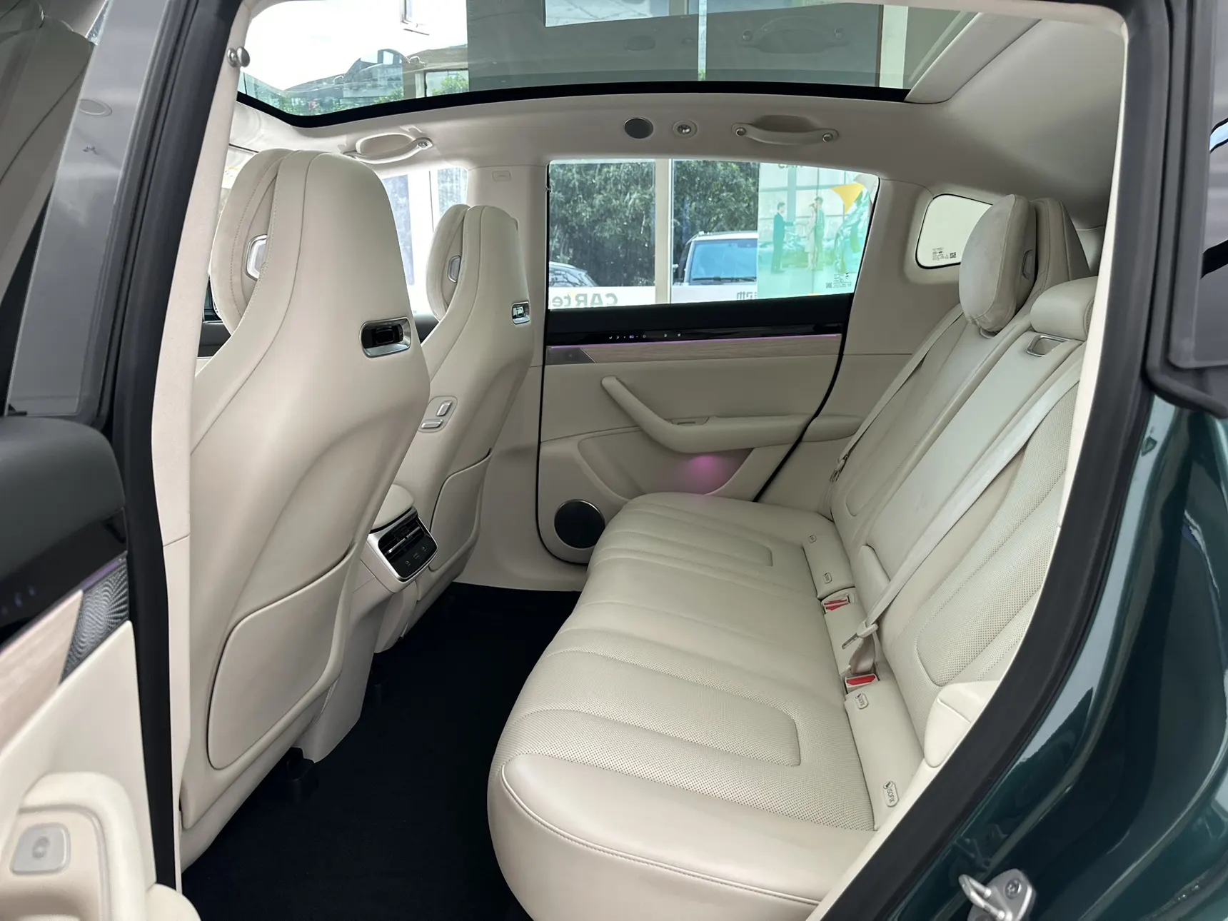 Luxeed R7, 2025 15