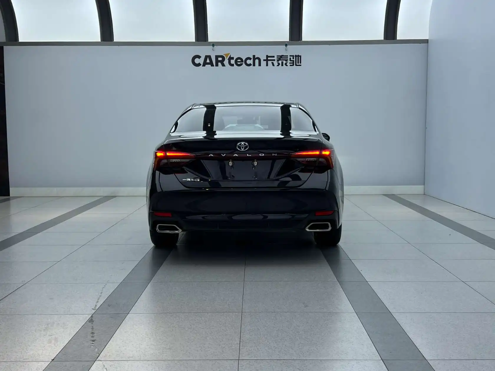 Toyota Avalon, 2022 3