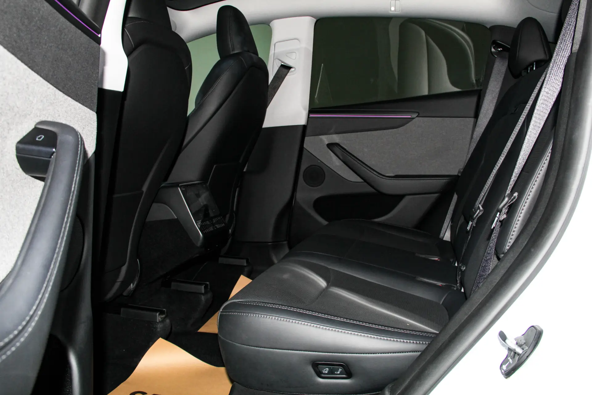 Tesla Model Y, 2026 22