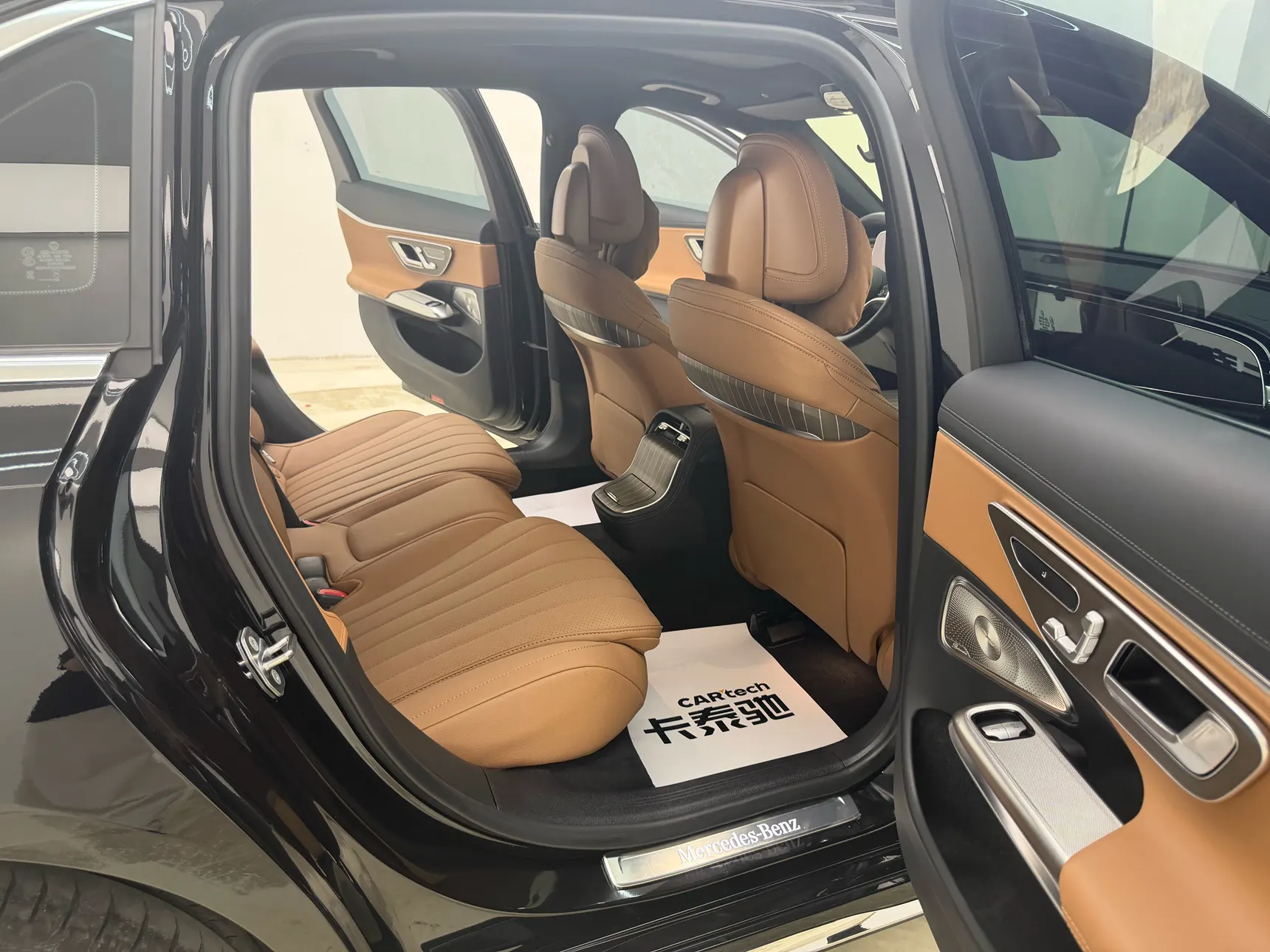 Mercedes-Benz E 300 L, 2025 20