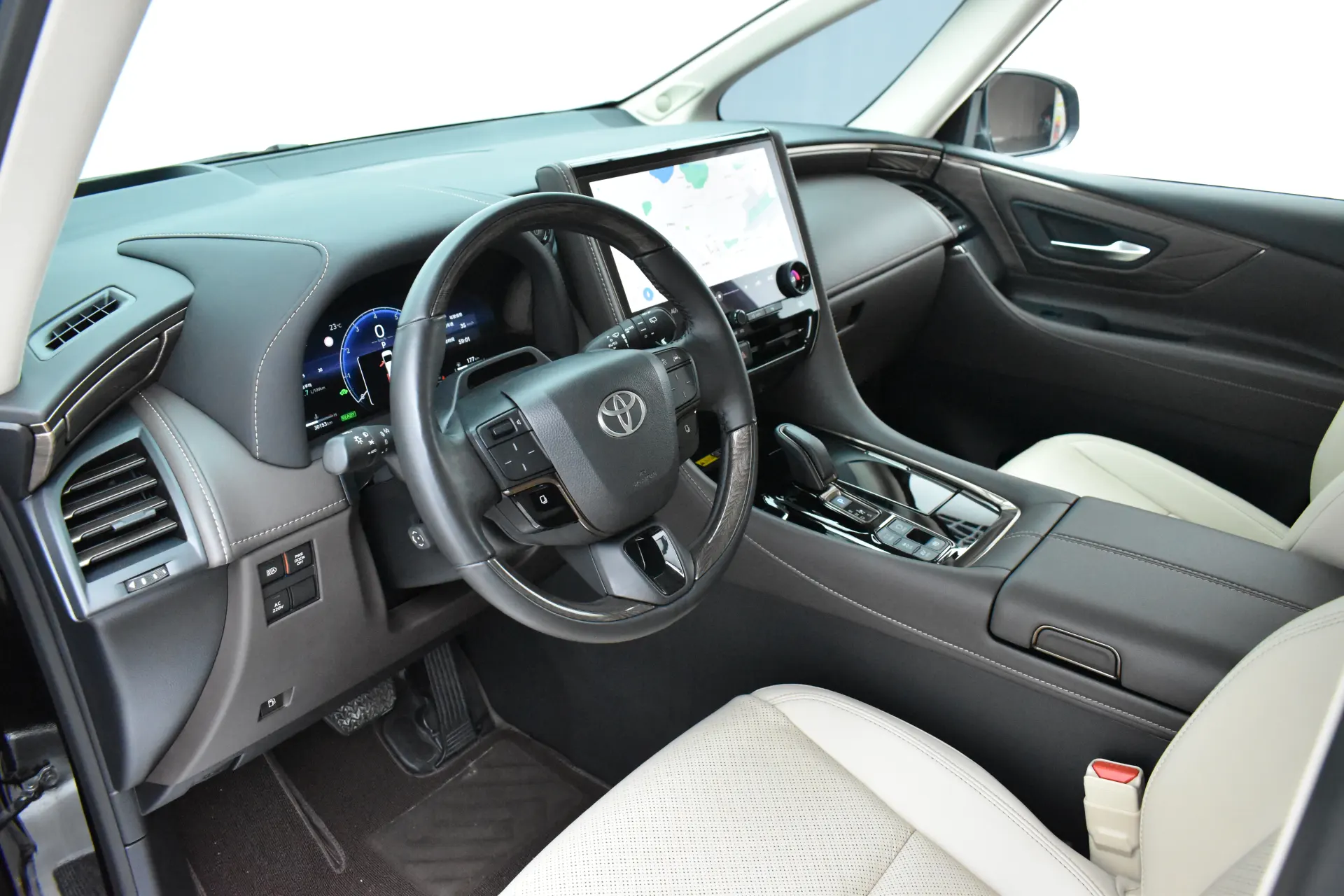 Toyota Alphard, 2024 20