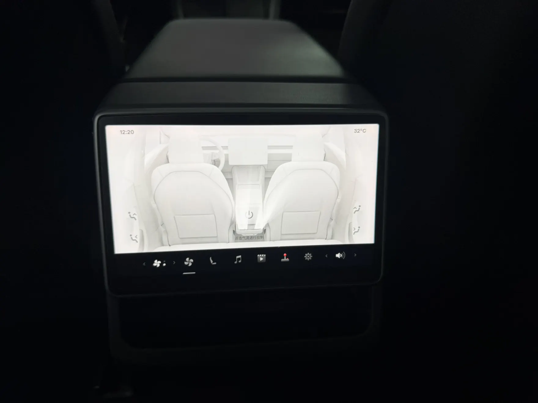 Tesla Model 3, 2024 18