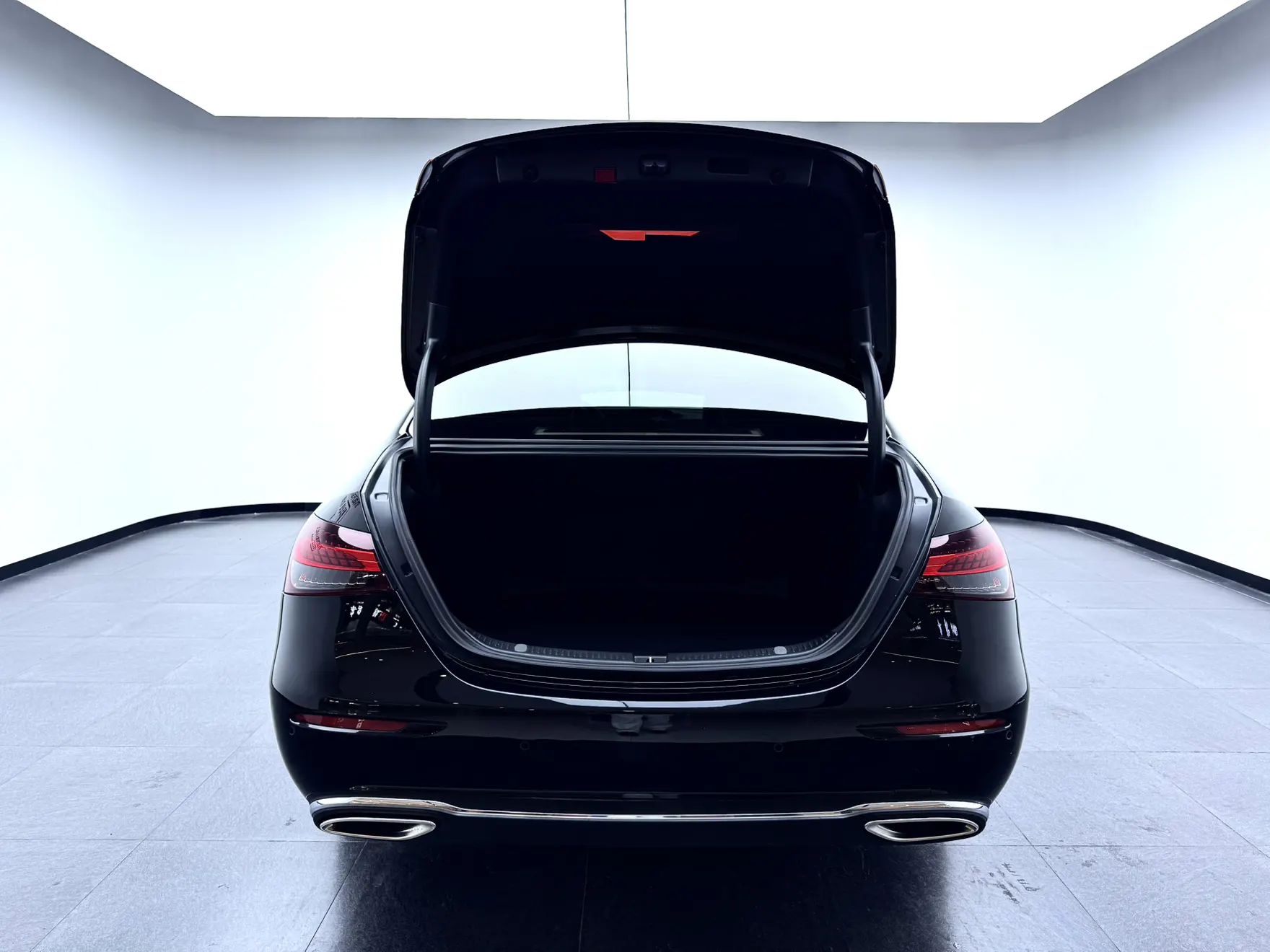 Mercedes-Benz E 300 L, 2021 6