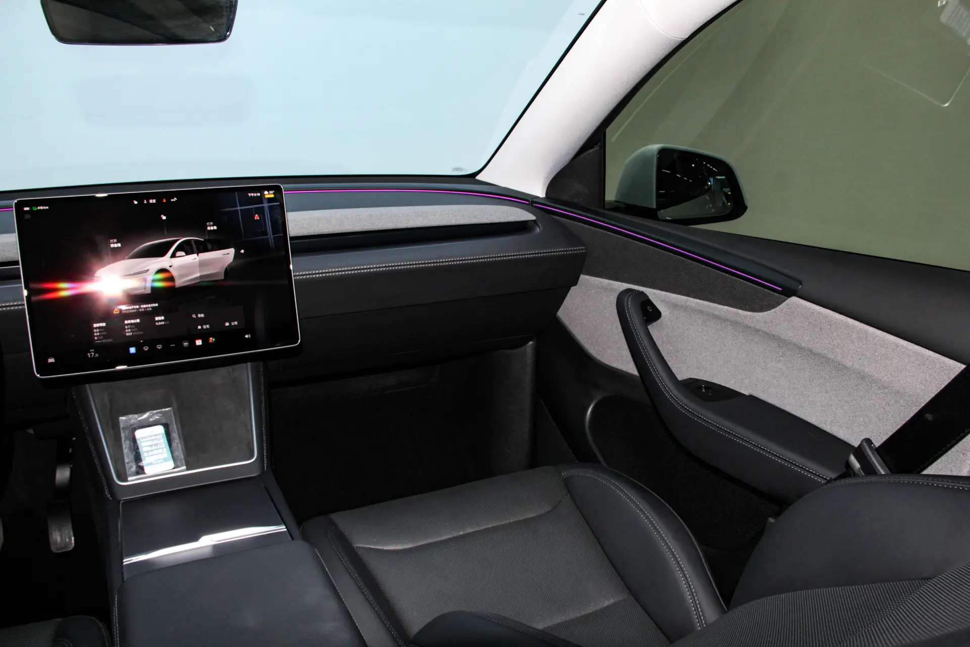 Tesla Model Y, 2026 23