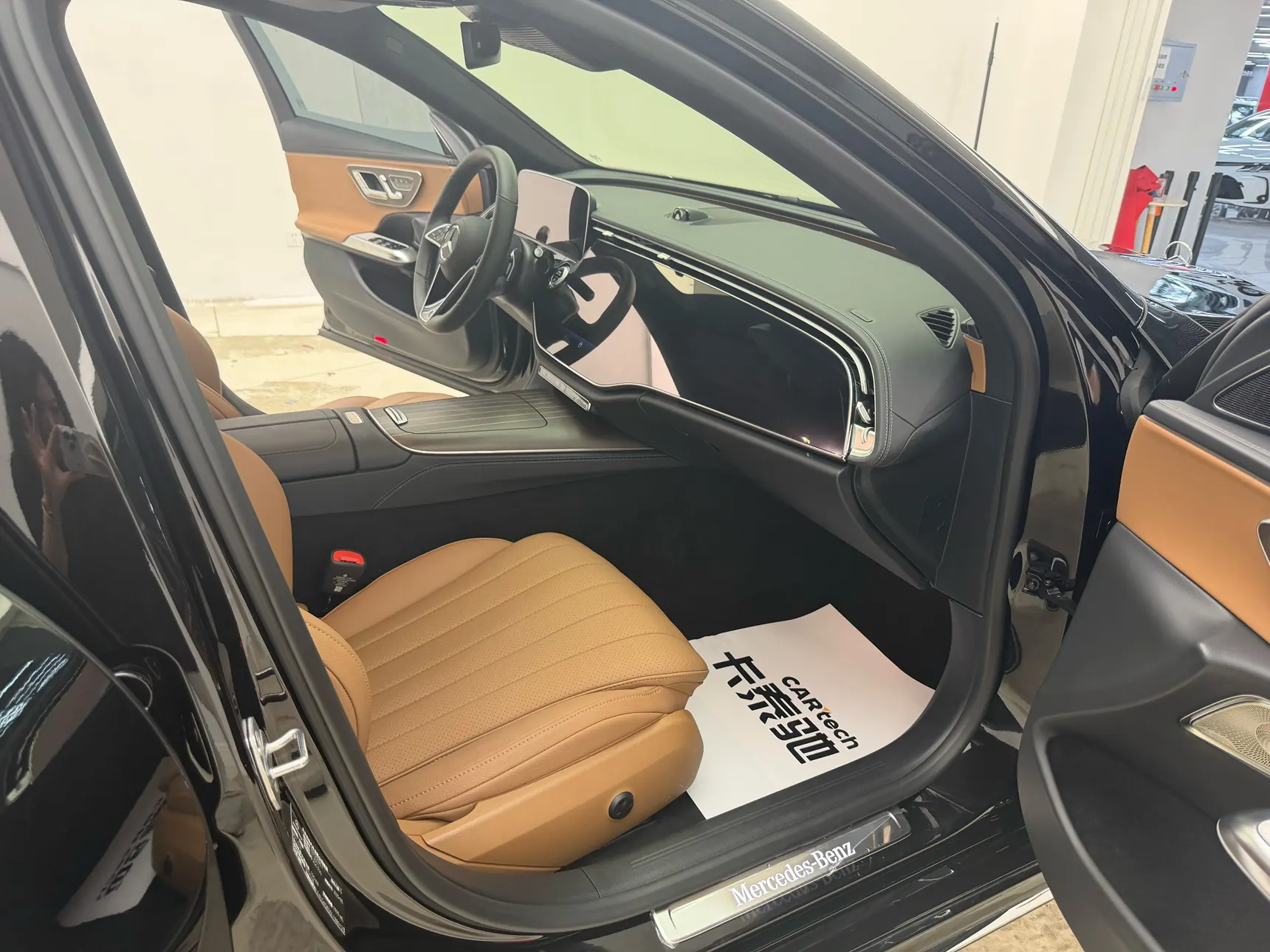 Mercedes-Benz E 300 L, 2025 21