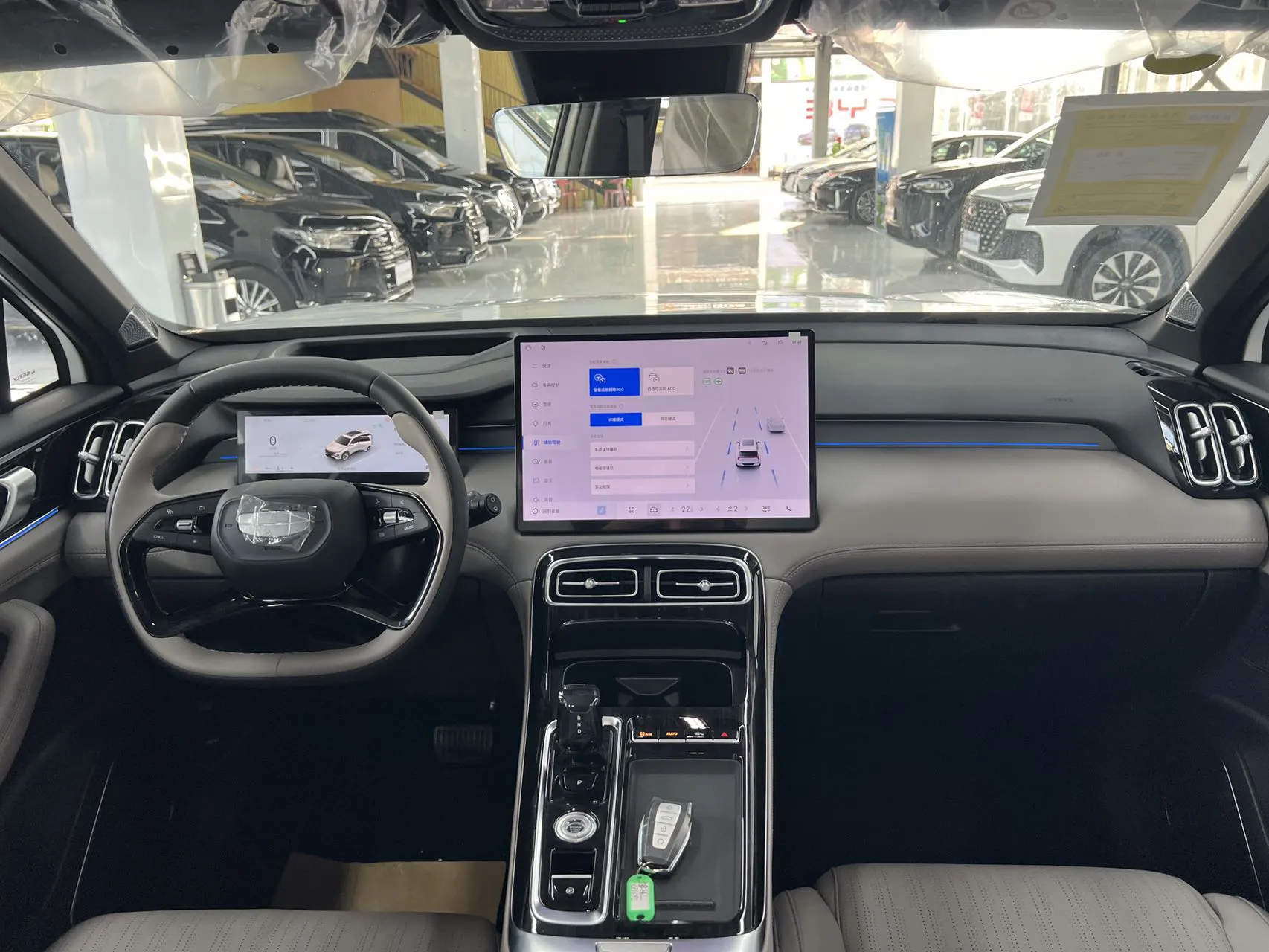 Geely Boyue, 2025 10