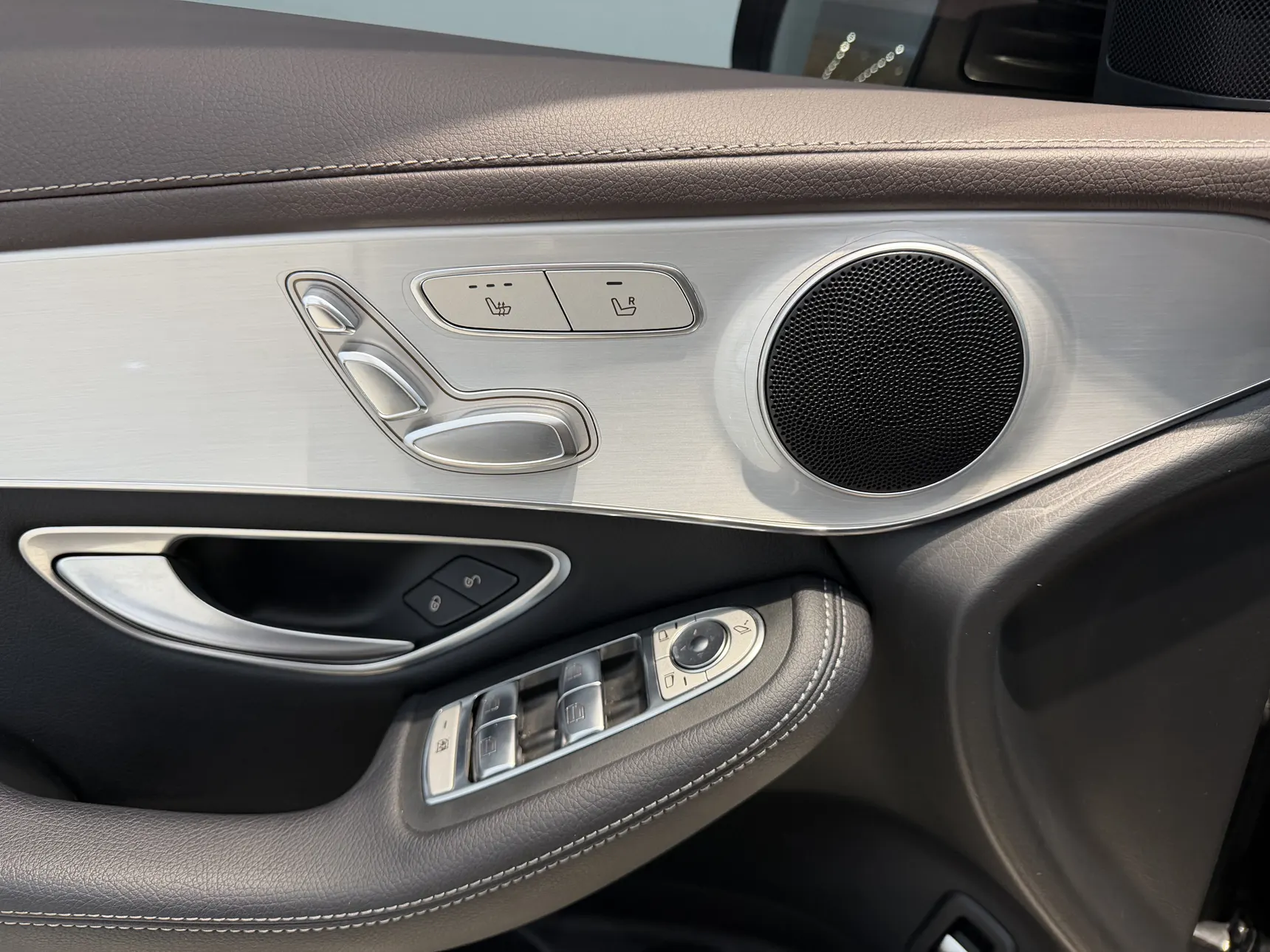 Mercedes-Benz GLC 260 L, 2022 20