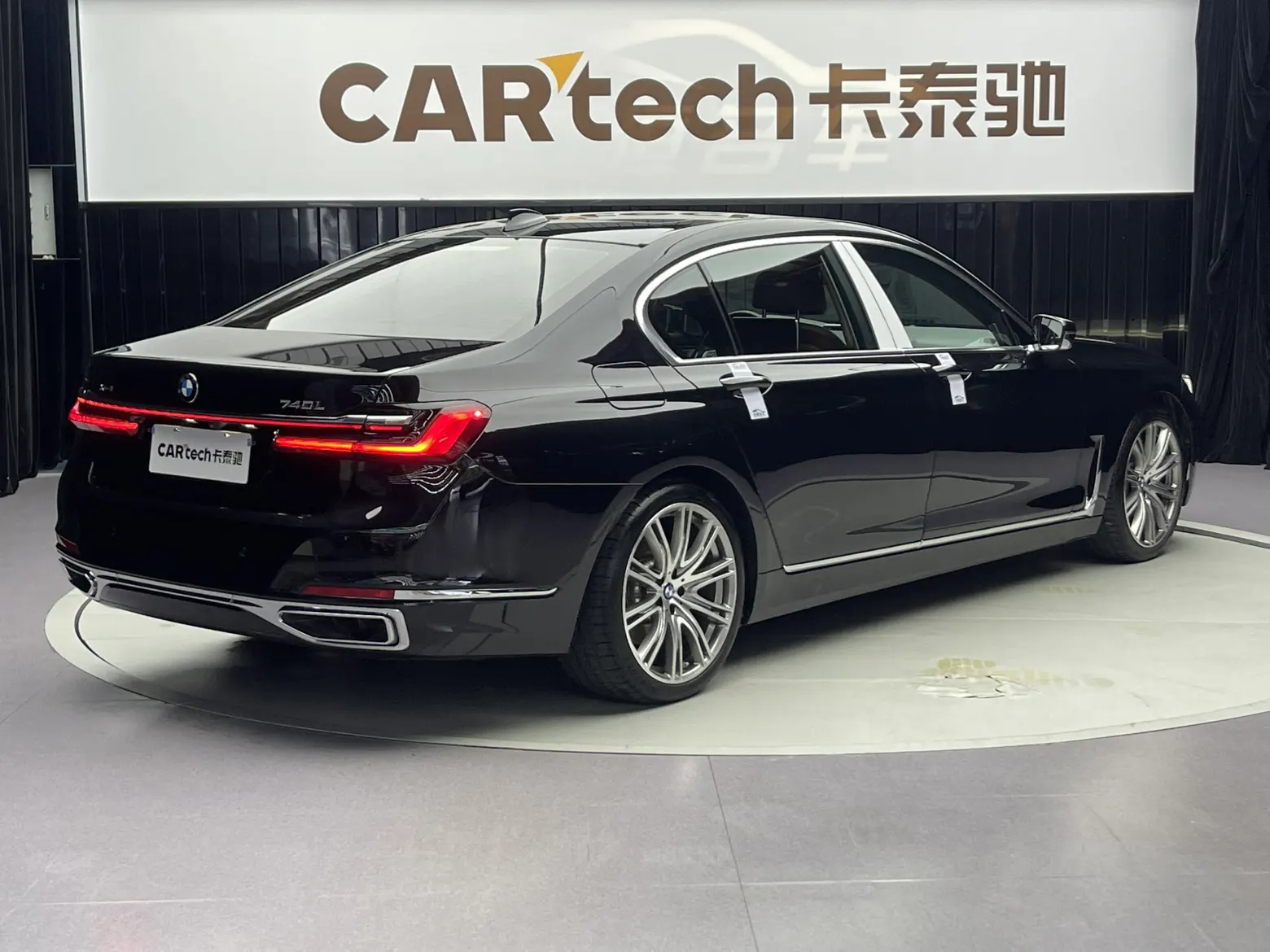 BMW 740Li, 2020 все фото