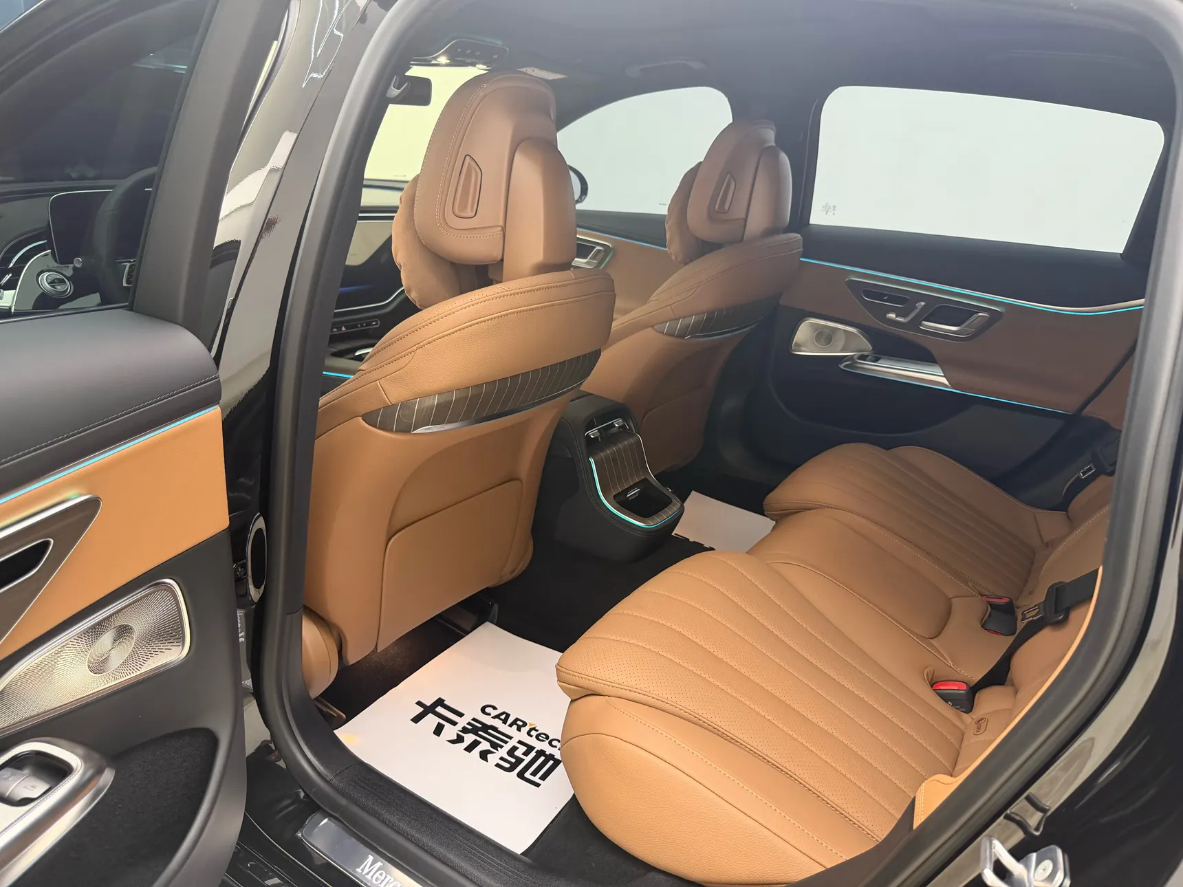 Mercedes-Benz E 300 L, 2025 15
