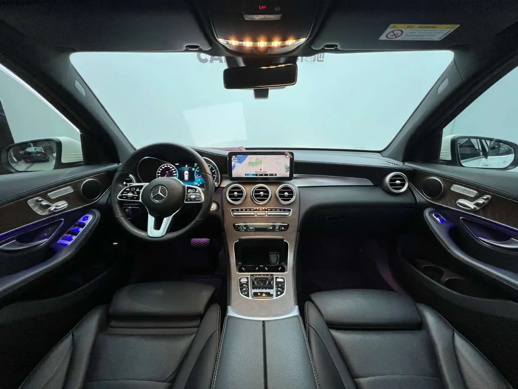 Mercedes-Benz GLC 300 L, 2019 21