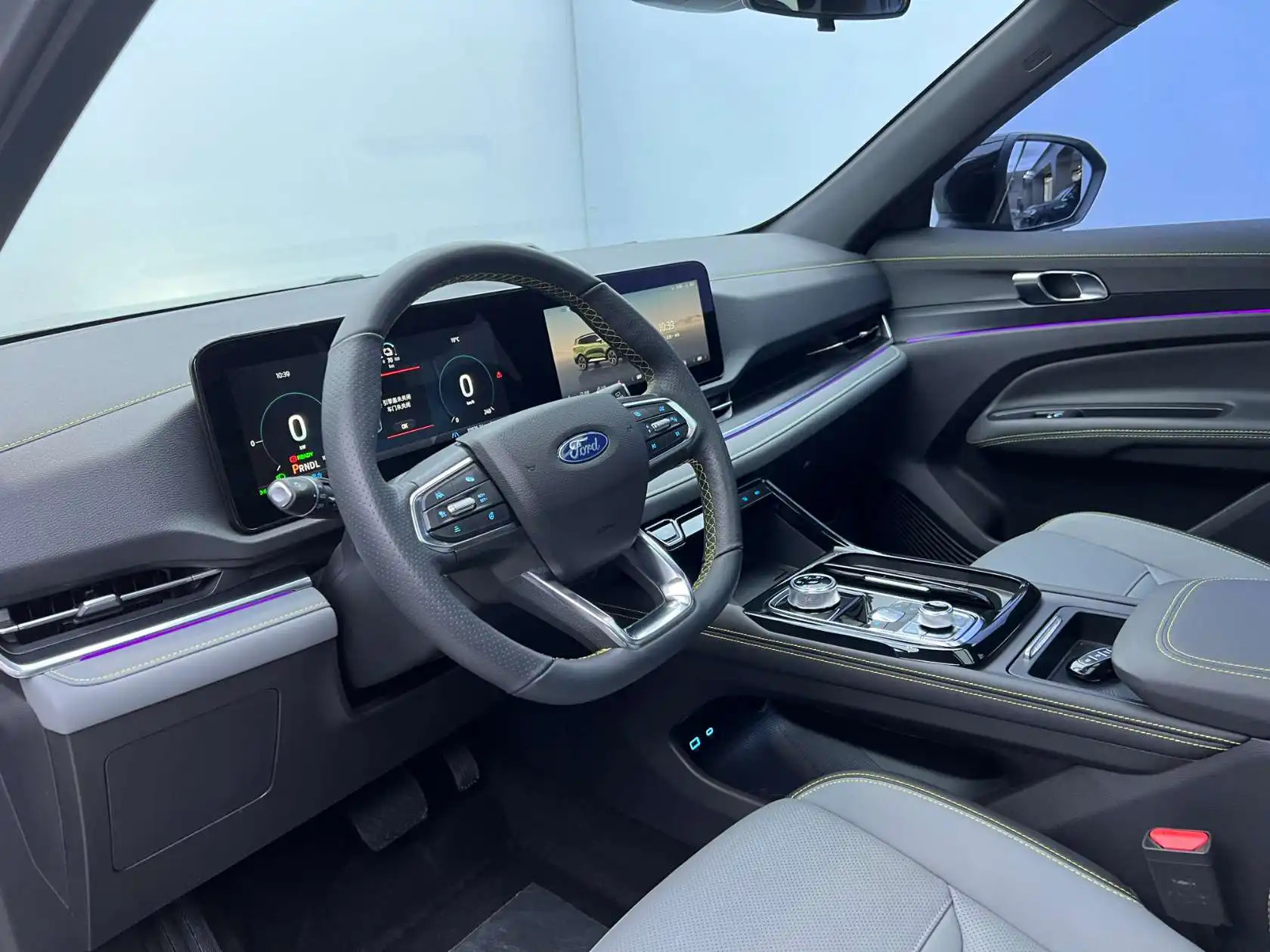 Ford Equator Sport, 2025 10