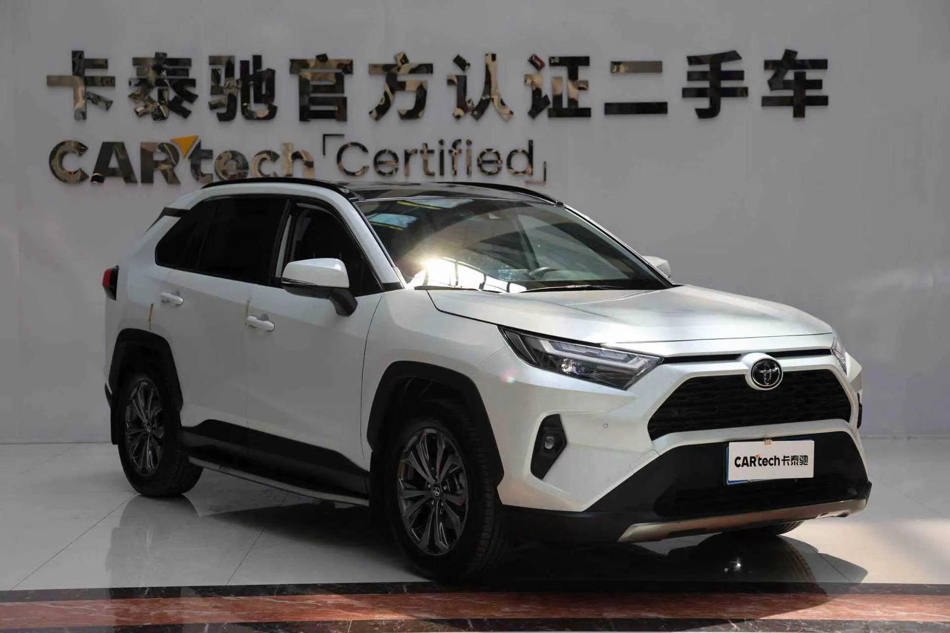 Toyota RAV4, 2024 2