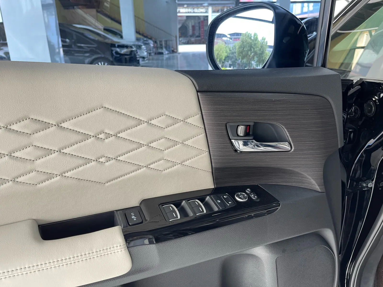 Honda Elysion, 2024 24