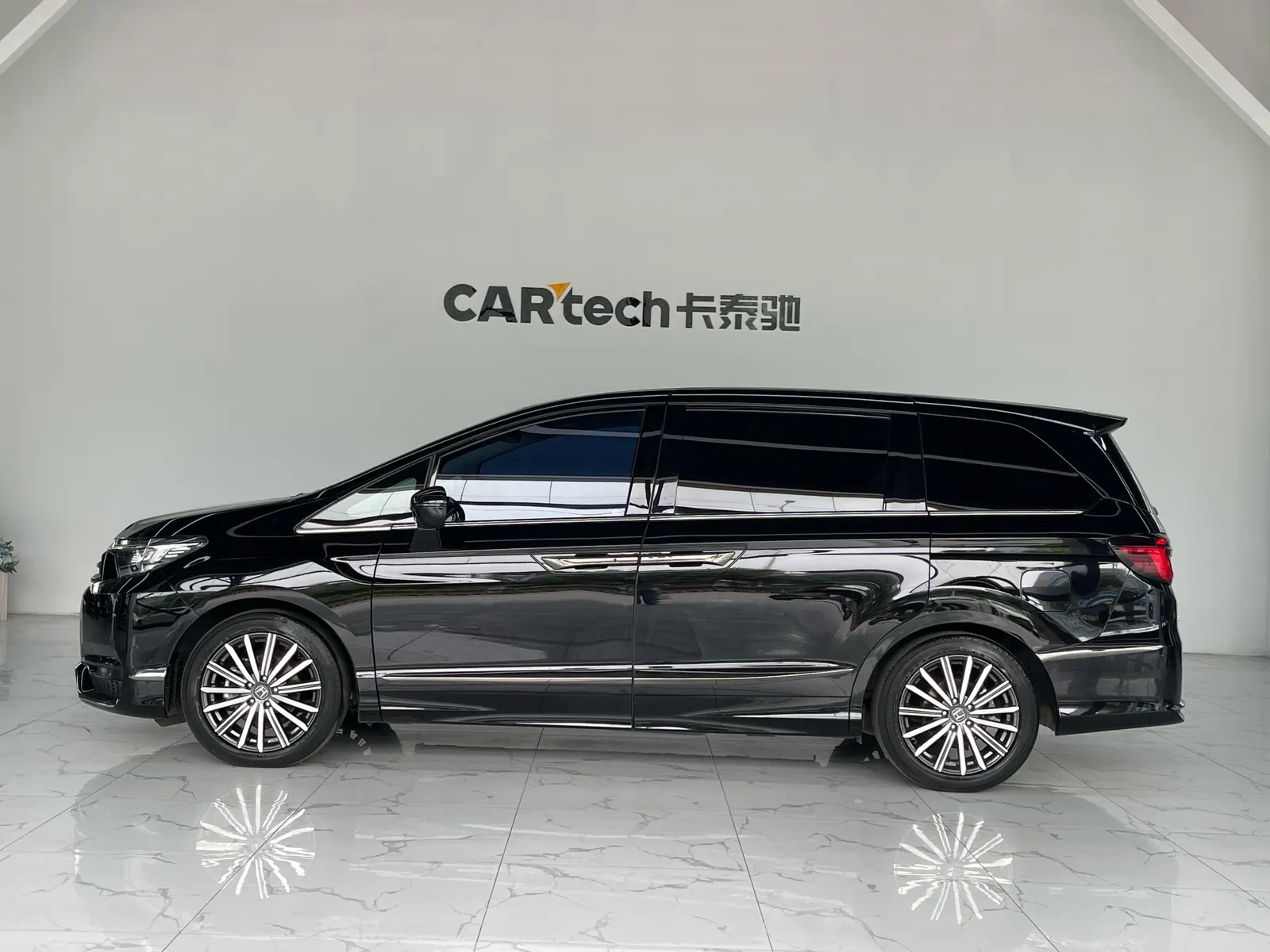 Honda Elysion, 2024 4