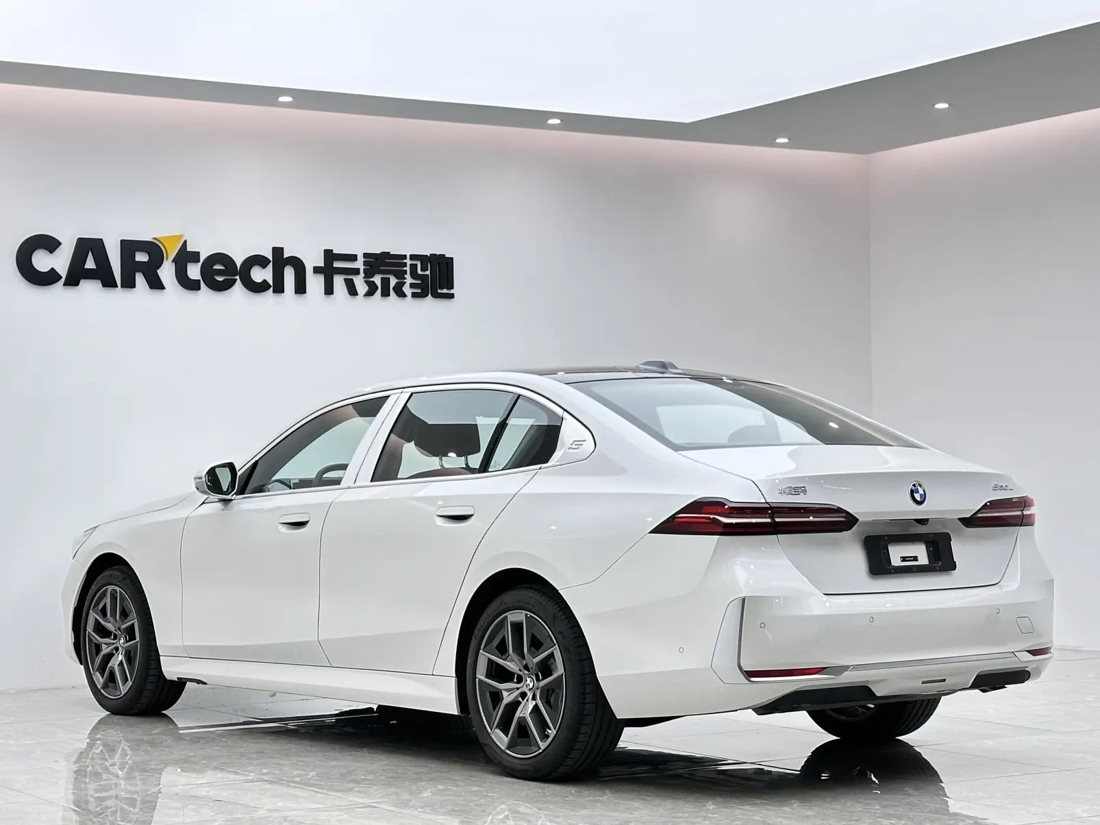 BMW 530Li, 2024 3