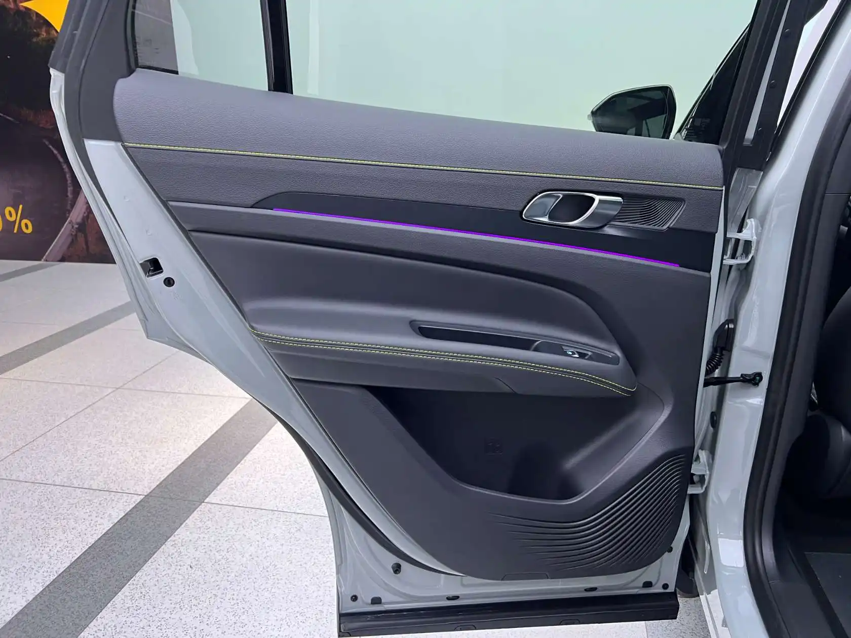Ford Equator Sport, 2025 15