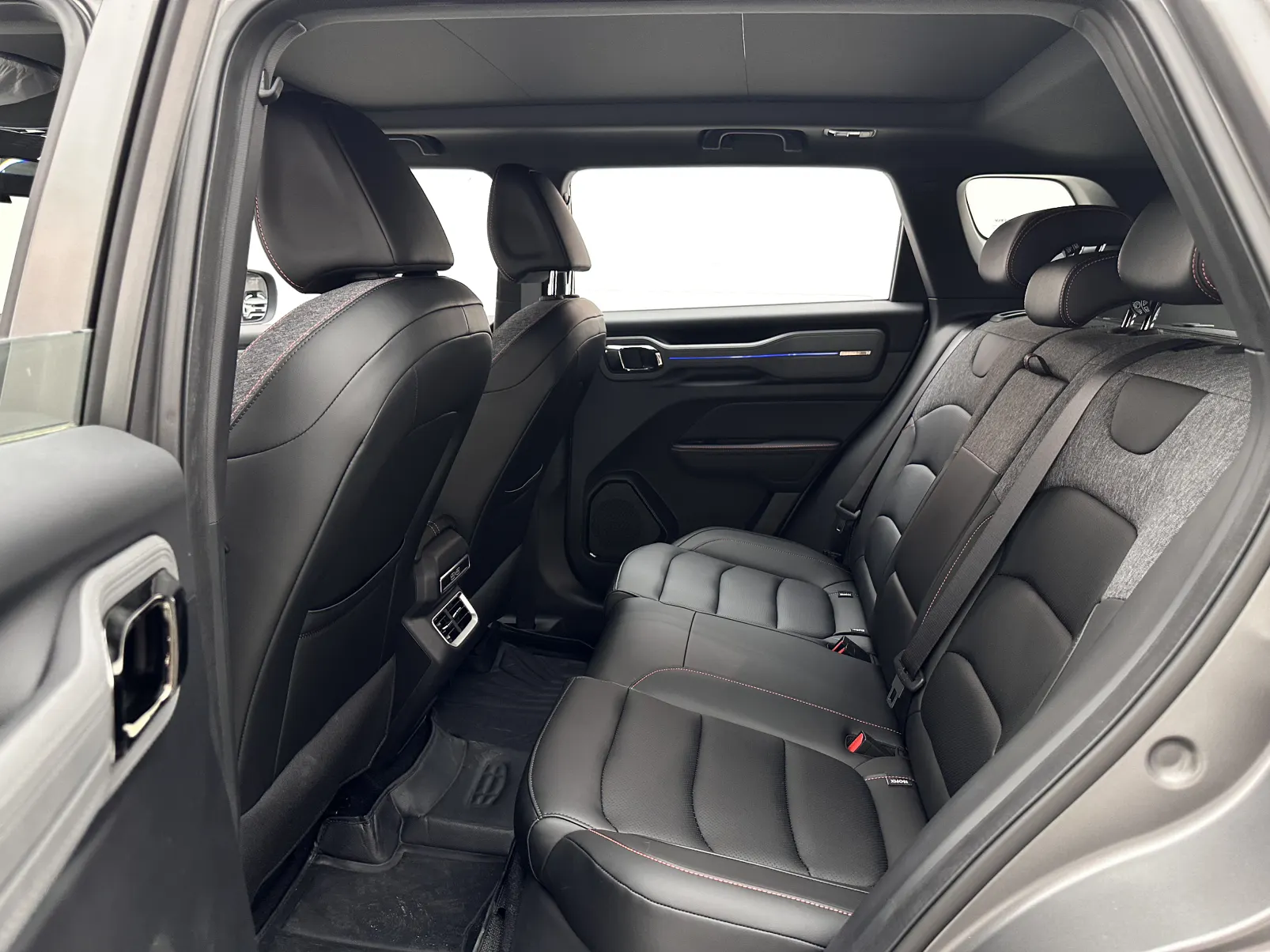 Geely Geely, 2025 9