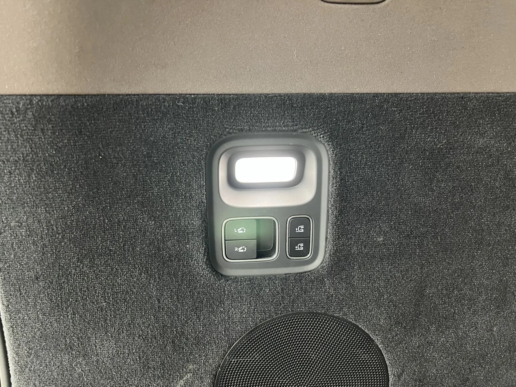 Li Auto MEGA, 2024 31