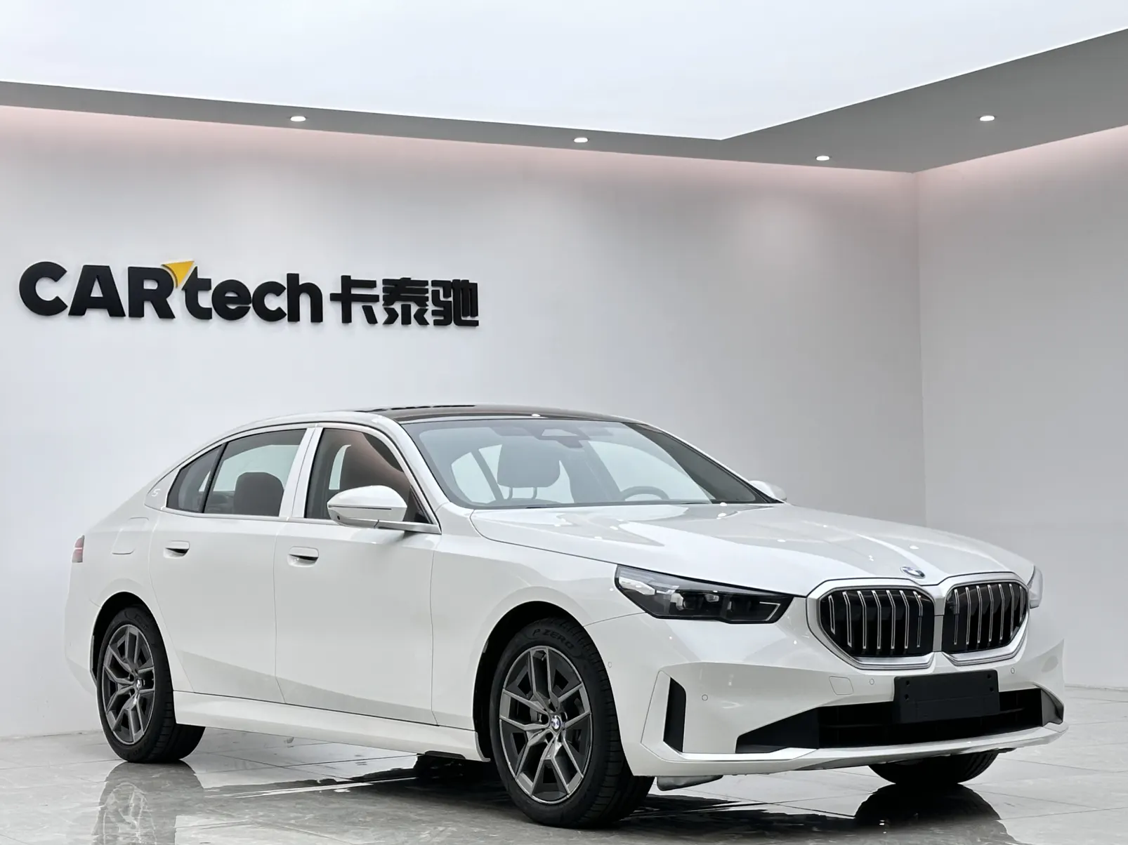 BMW 530Li, 2024 все фото