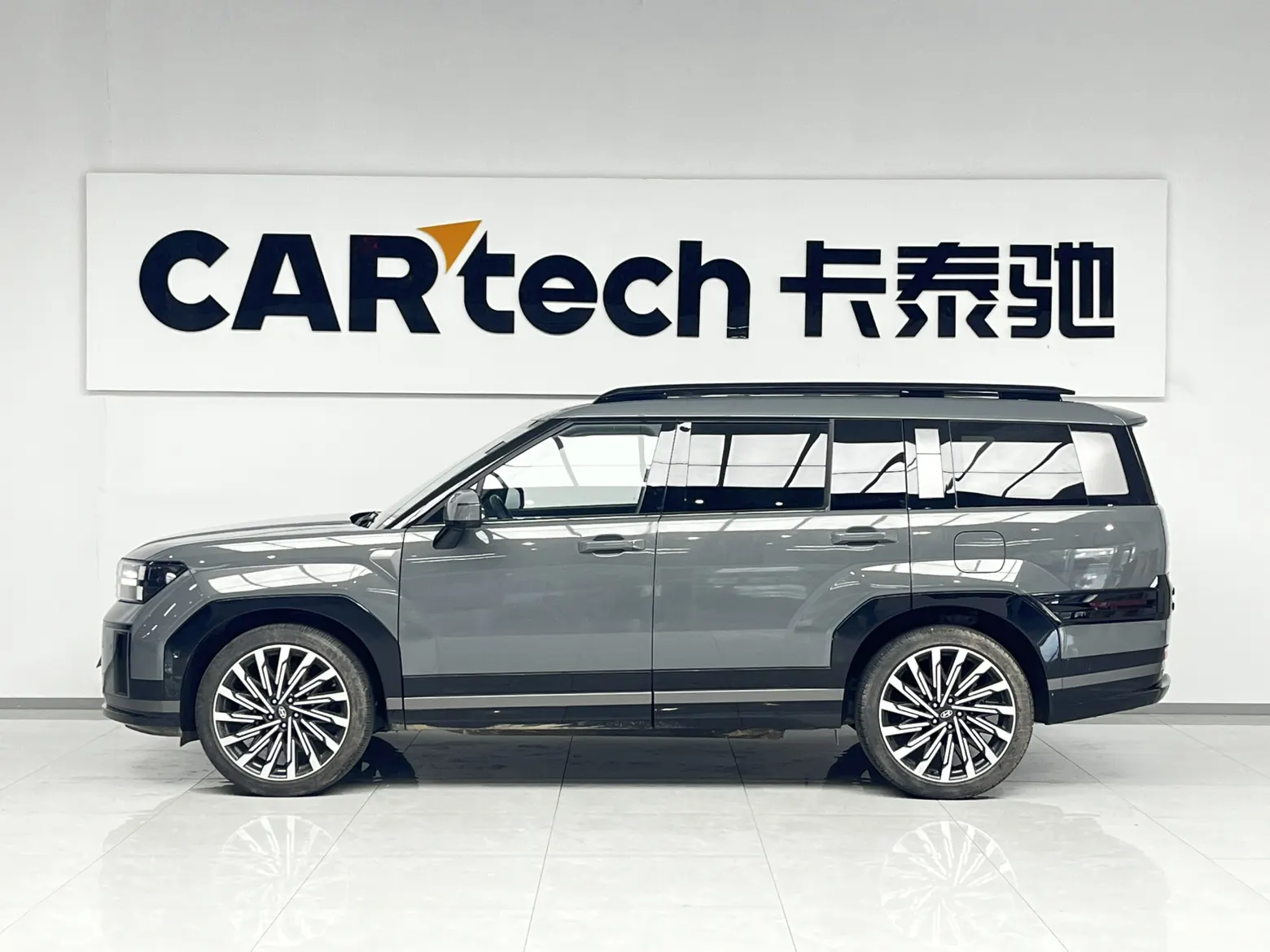 Hyundai Santa Fe, 2024 4