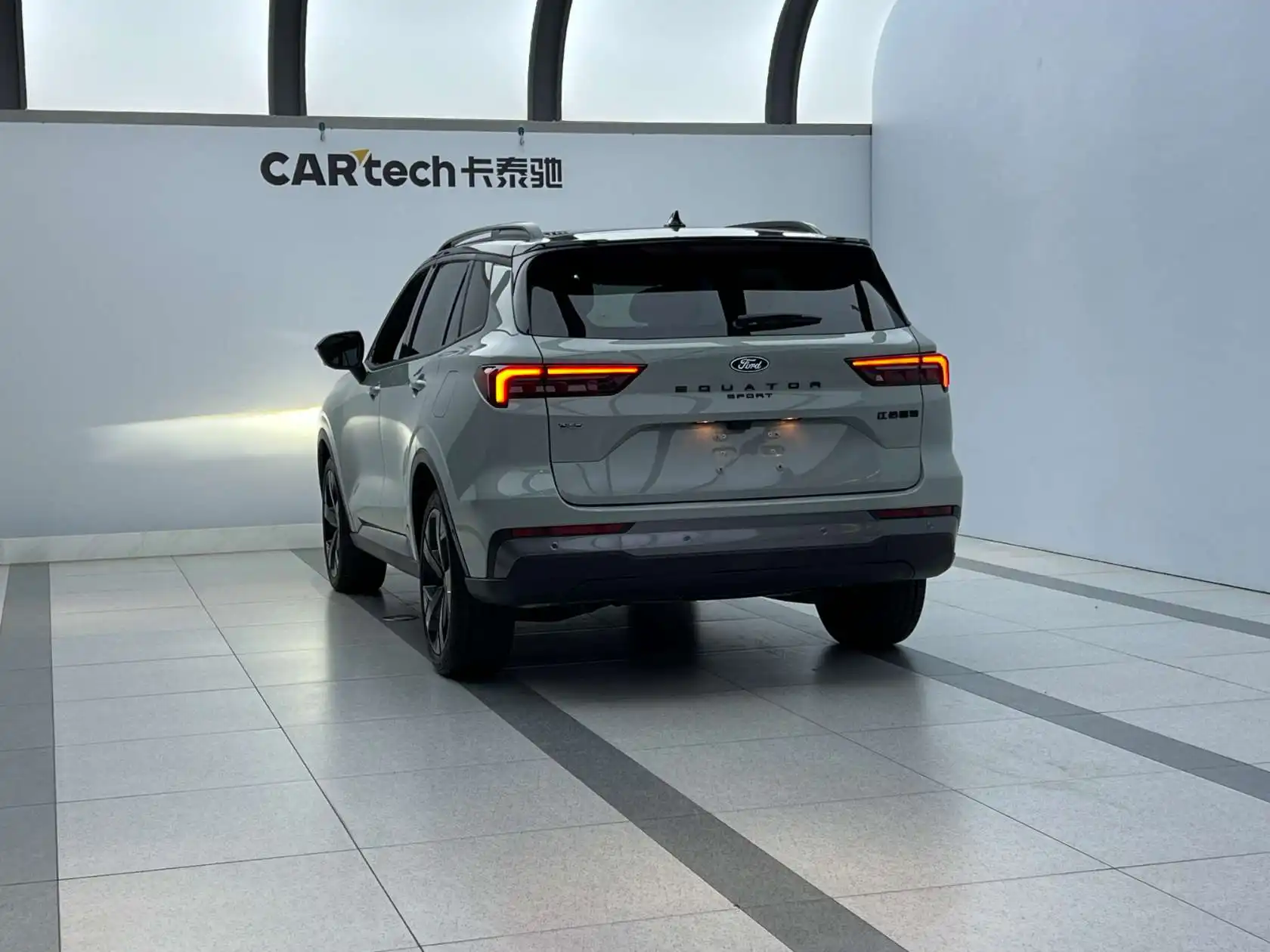 Ford Equator Sport, 2025 4