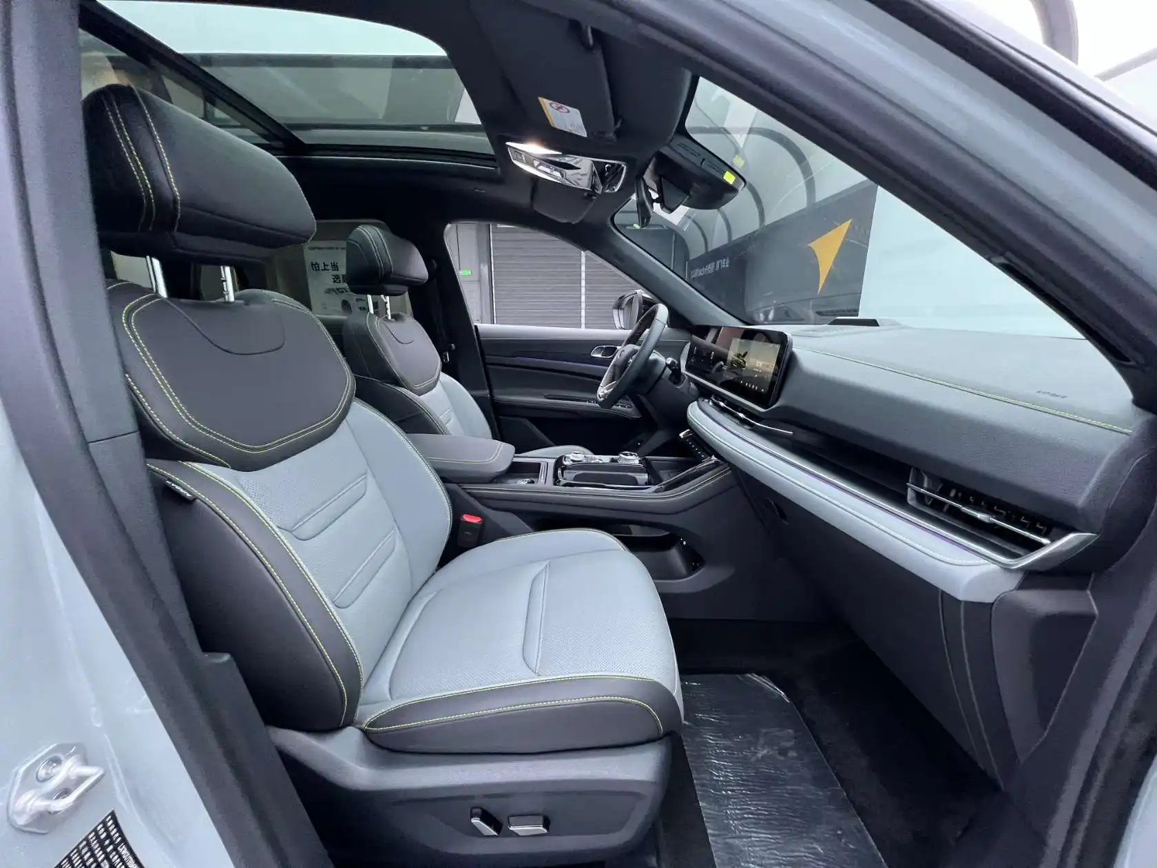 Ford Equator Sport, 2025 18