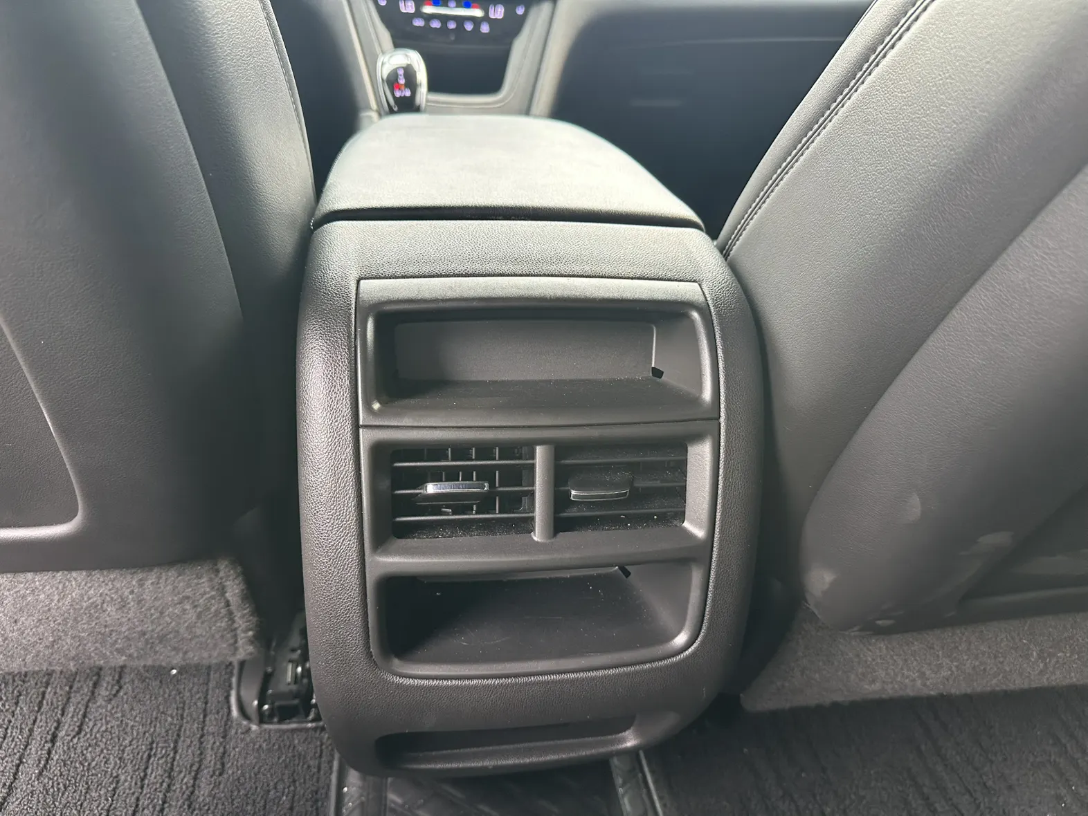 Cadillac XT5, 2021 11