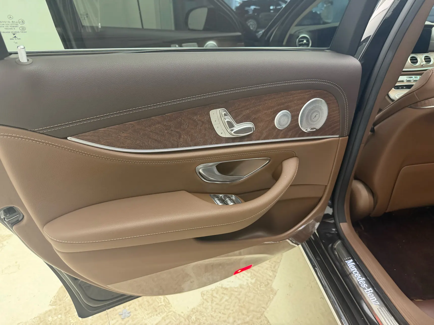 Mercedes-Benz E 300 L, 2021 17