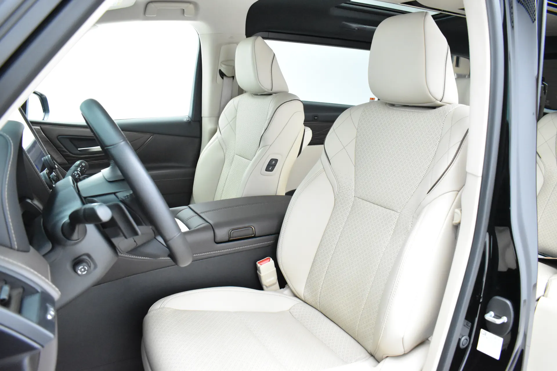 Toyota Alphard, 2024 21
