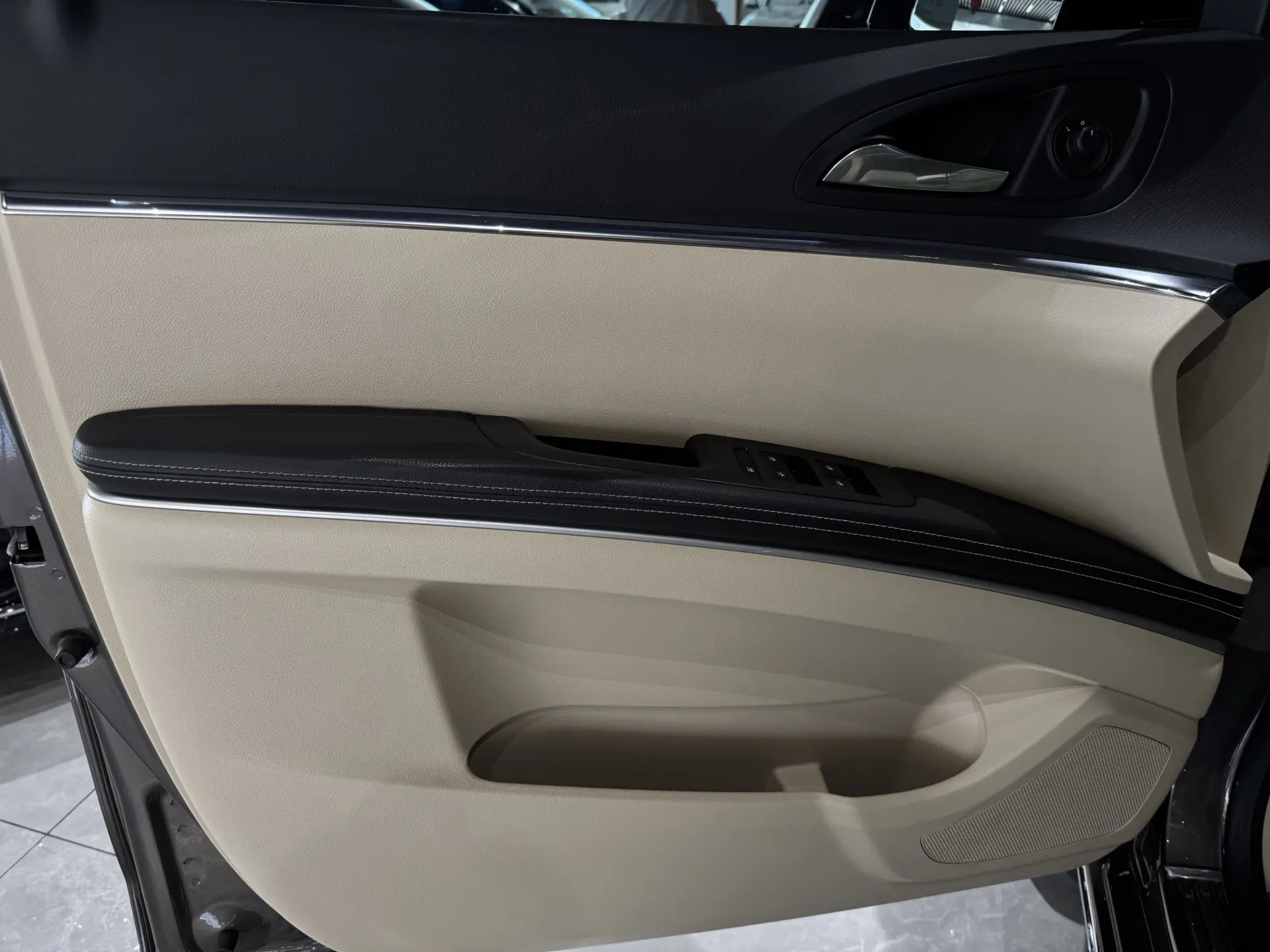 Buick GL8, 2023 16