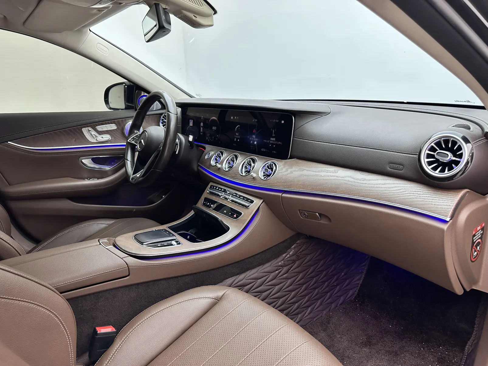 Mercedes-Benz E 300 L, 2021 10