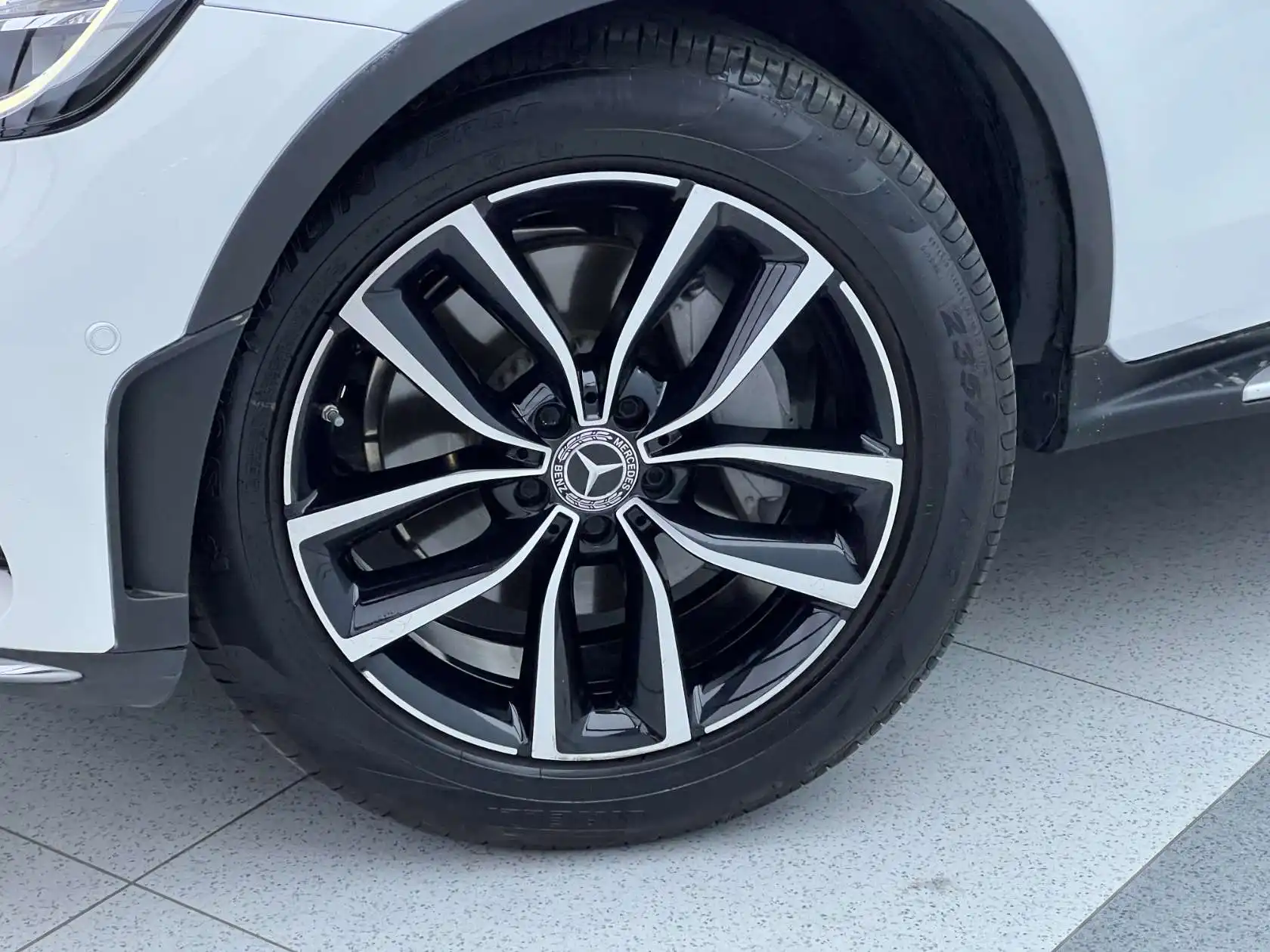Mercedes-Benz GLC 300 L, 2019 28
