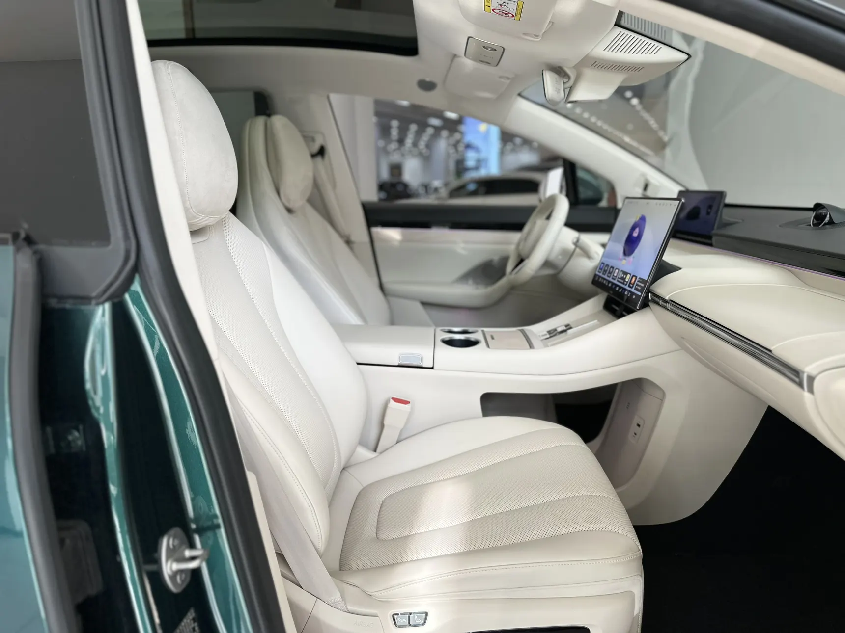 Luxeed R7, 2025 14
