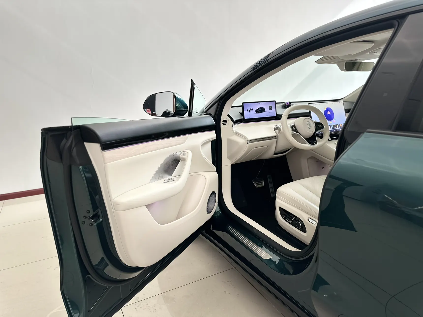 Luxeed R7, 2025 18