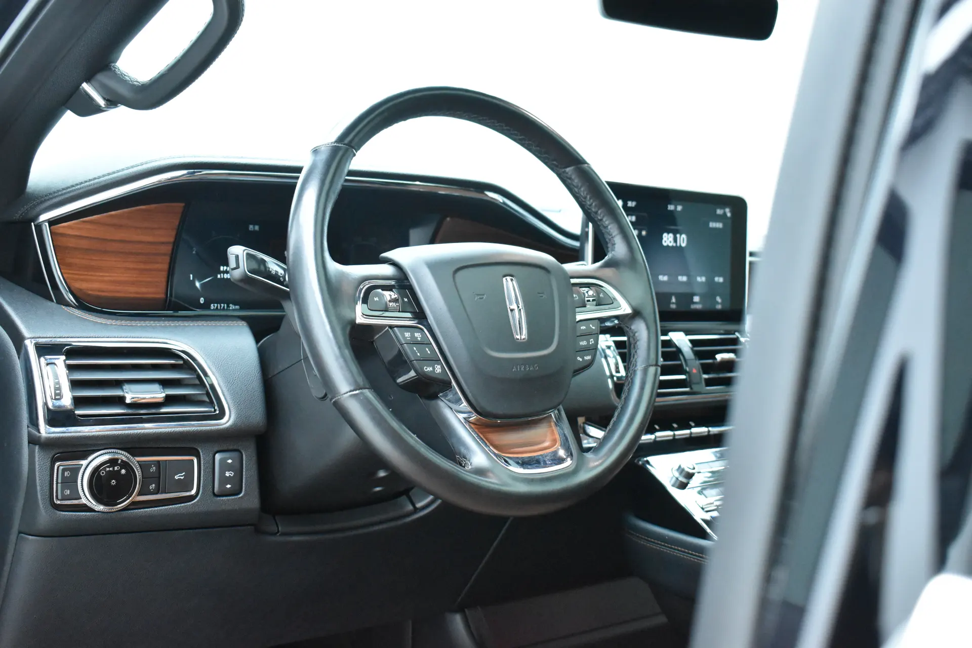 Lincoln Navigator, 2019 20