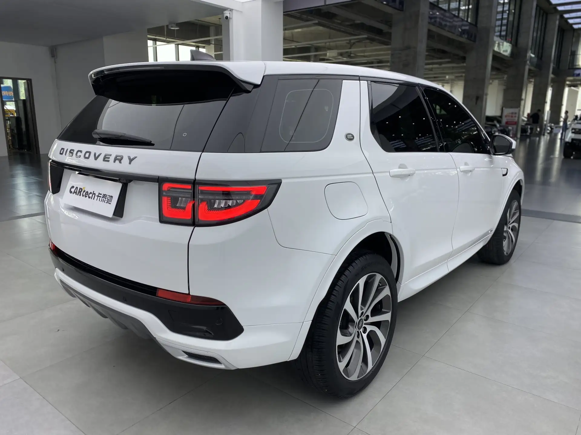 Land Rover Discovery Sport, 2021 33