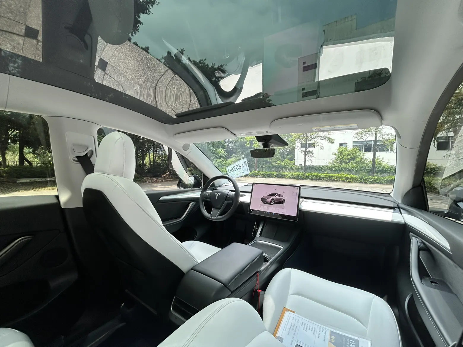 Tesla Model Y, 2022 17