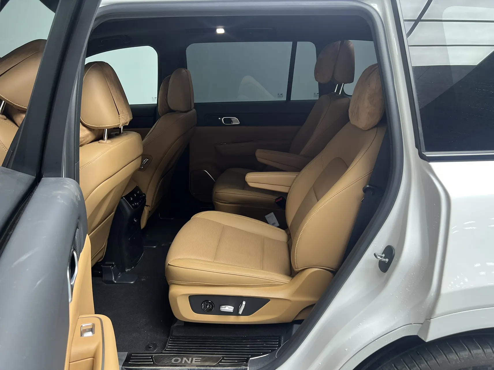 Li Auto ONE, 2022 13