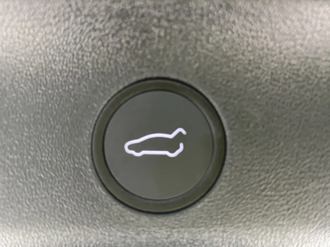 Tesla Model Y, 2024 22